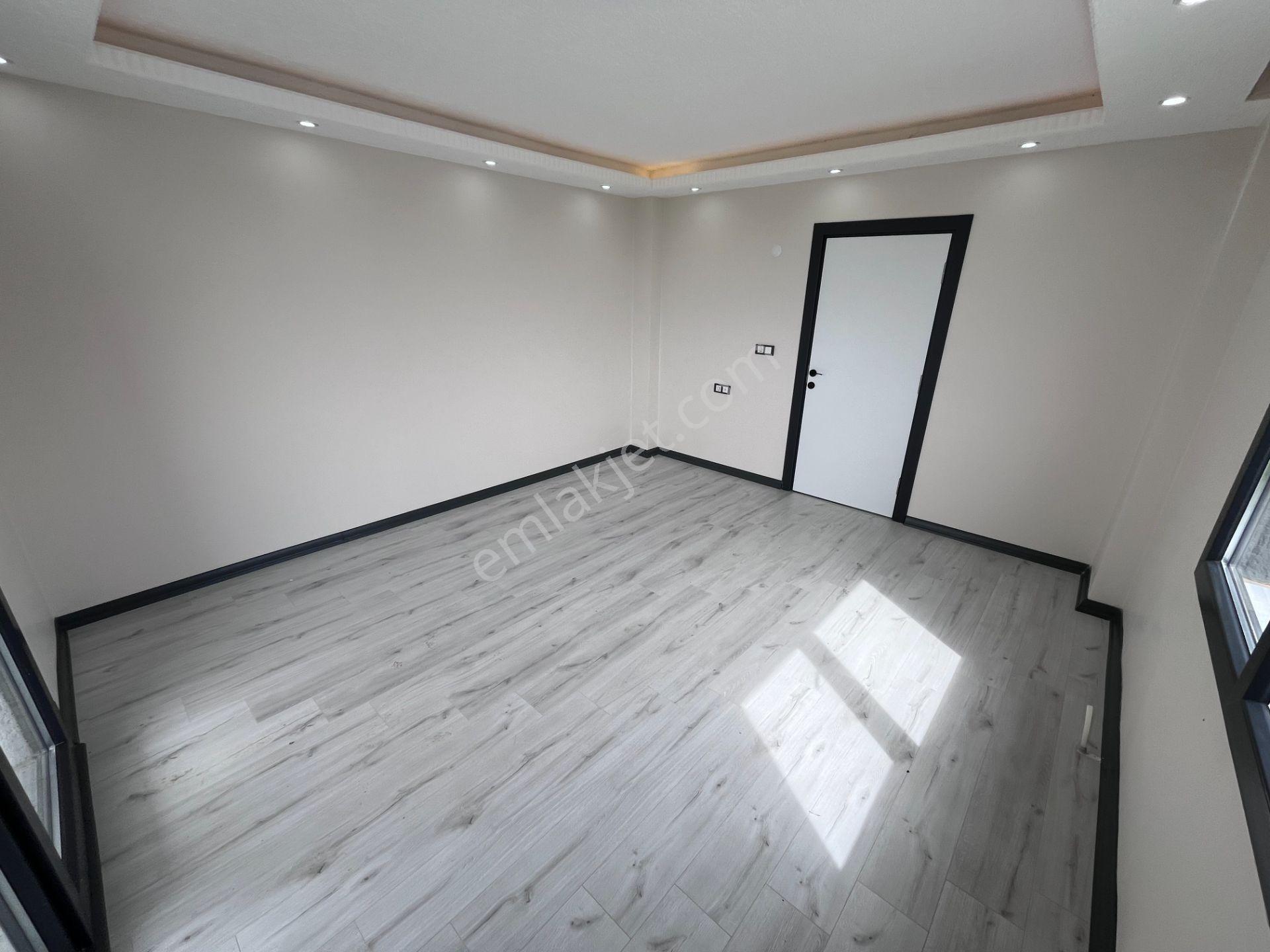 Merkezi Konumda, Önü Kapanmaz, Balkon Mutfaklı 4+1 Geniş Villa! - Görsel 30