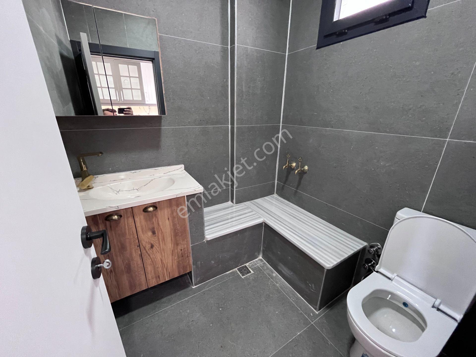 Merkezi Konumda, Önü Kapanmaz, Balkon Mutfaklı 4+1 Geniş Villa! - Görsel 16