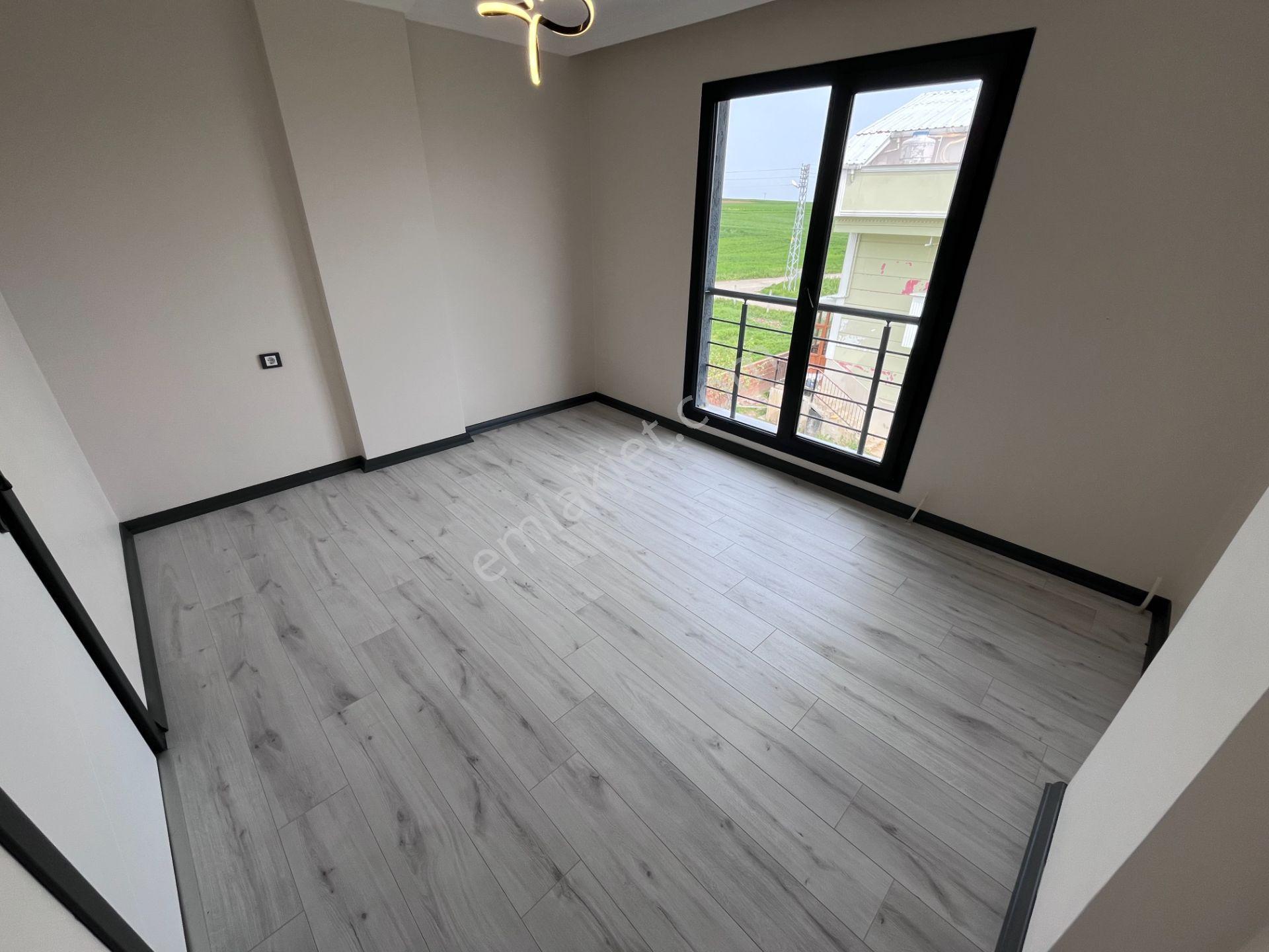 Merkezi Konumda, Önü Kapanmaz, Balkon Mutfaklı 4+1 Geniş Villa! - Görsel 28