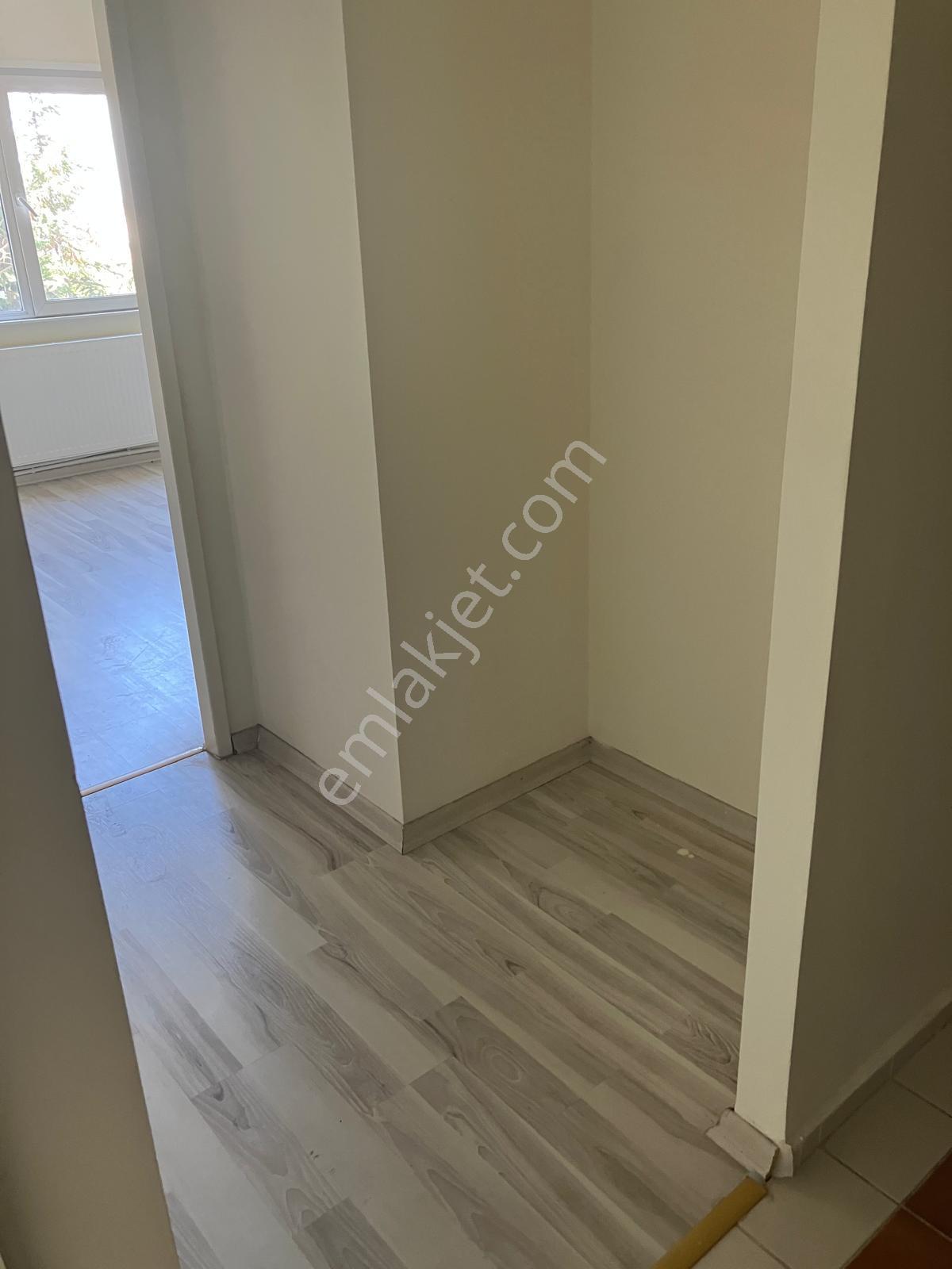 Akasya Sitesinde 1+1 Satılık Daire - Görsel 3