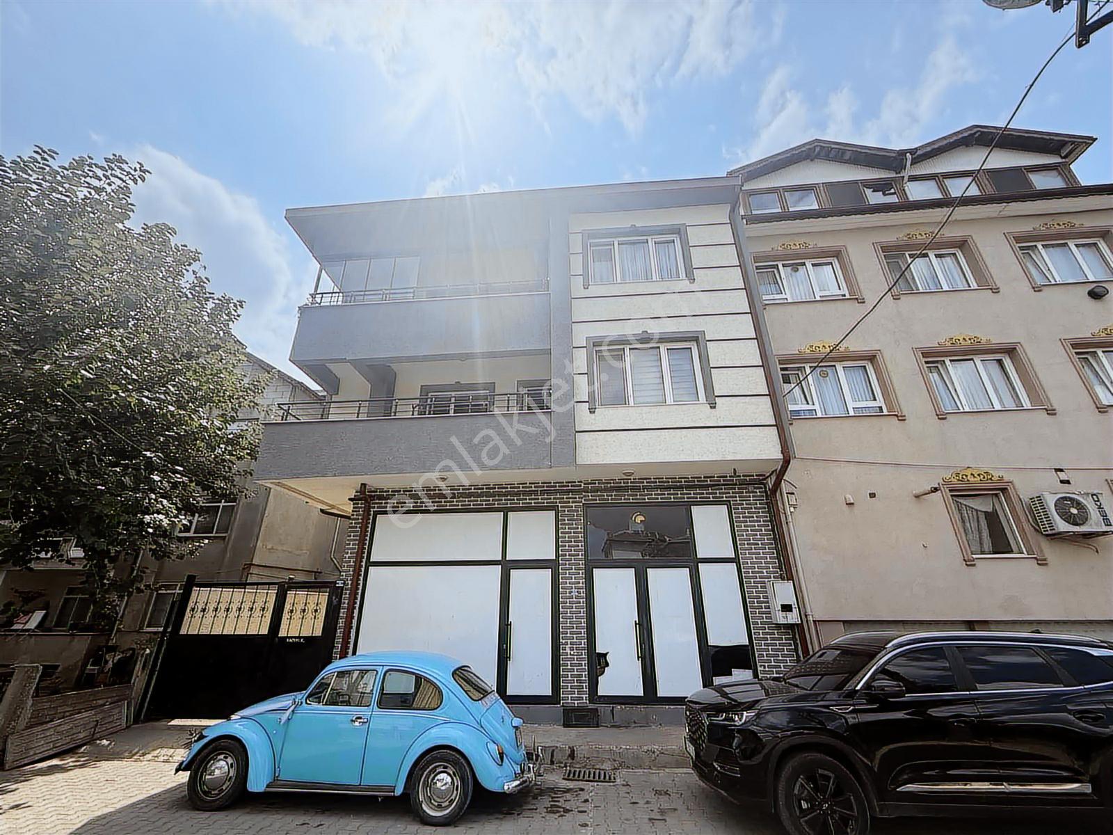 Ayşe Emlaktan Arifiye Merkezde Satılık Geniş 1+1