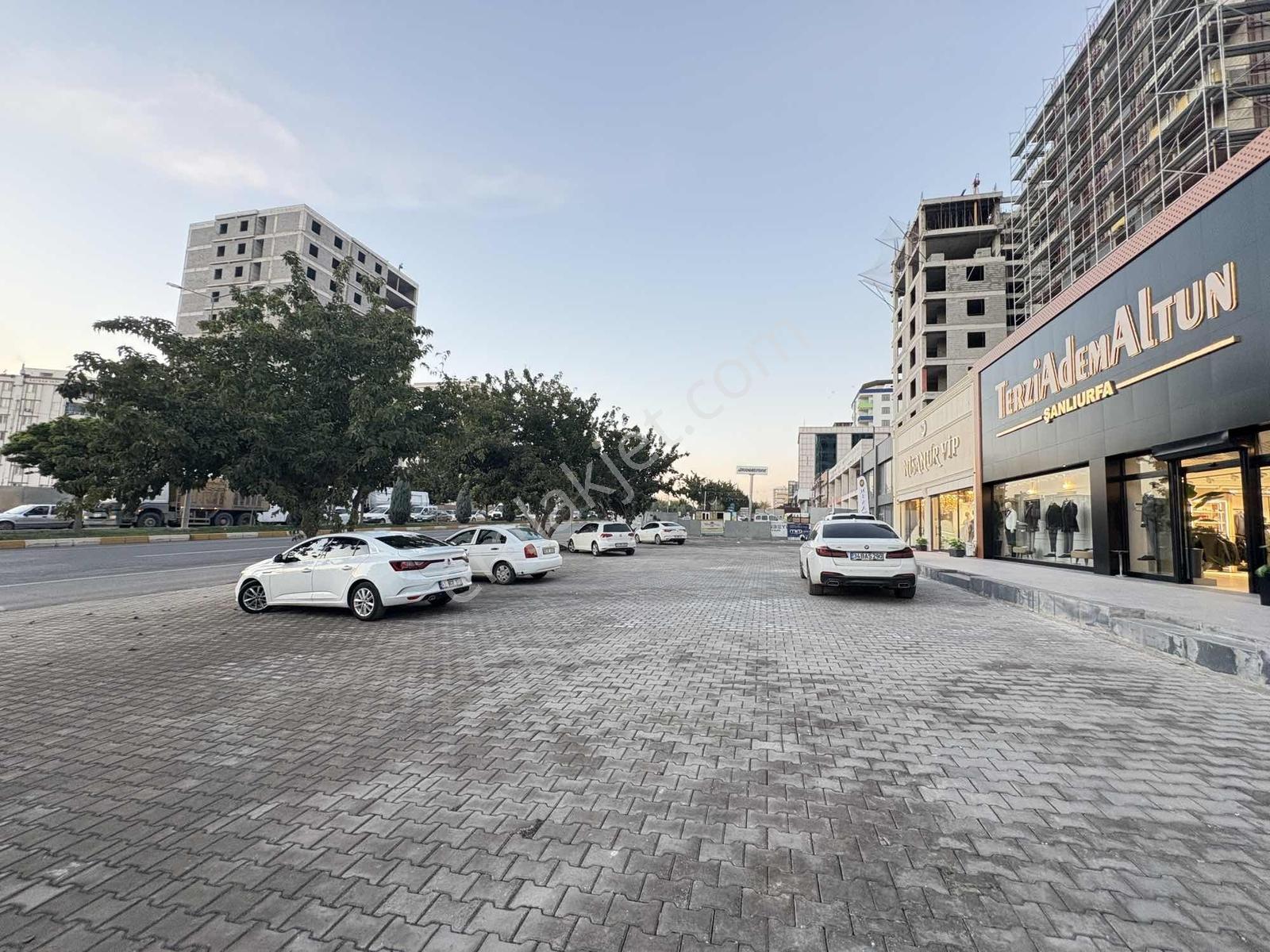 Karaköprü Atakent Diyarbakır Yol Üzerine 0 3 Katlı Dükkan - Görsel 25