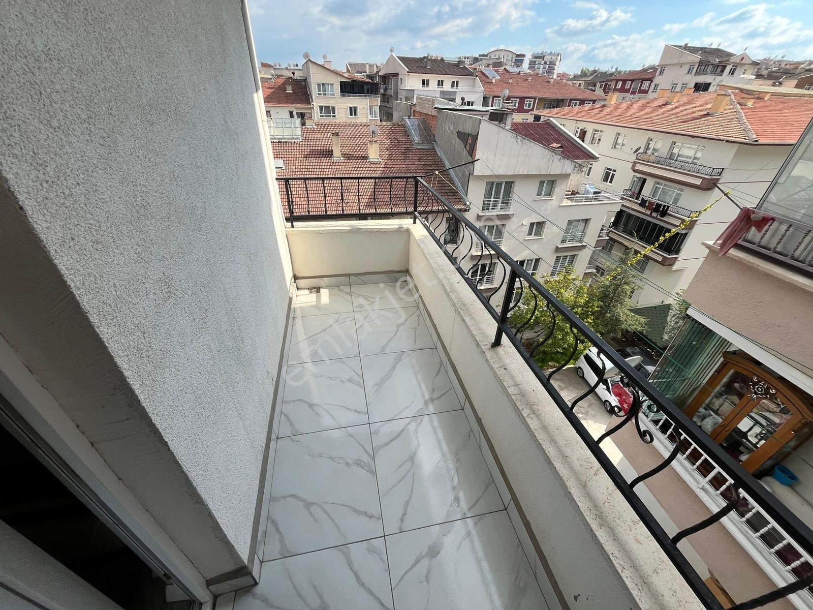 Alsancak Mahallesi Satılık 5+1 Dubleks Daire - Görsel 22