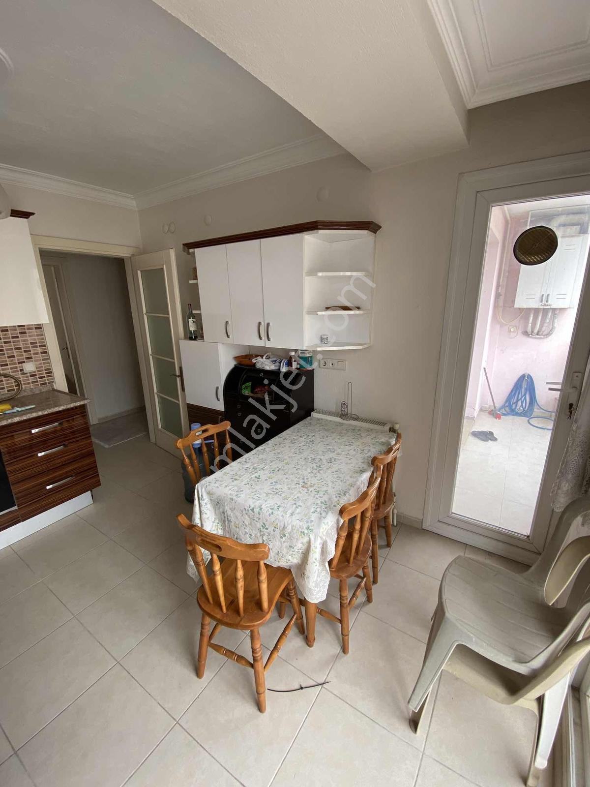 Buca Adatepe Mahallesinde Satılık 2+1 Kapalı Mutfak Çift Balkon - Görsel 18