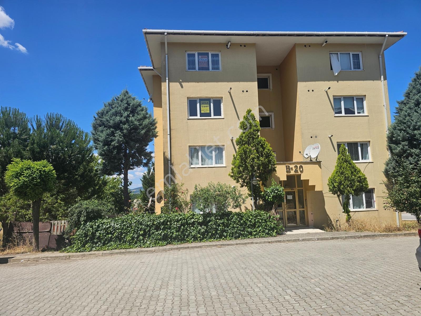 Sakarya Korucuk Vakıfkent Sitesinde Eşyalı Satılık Arakat Daire - Görsel 2