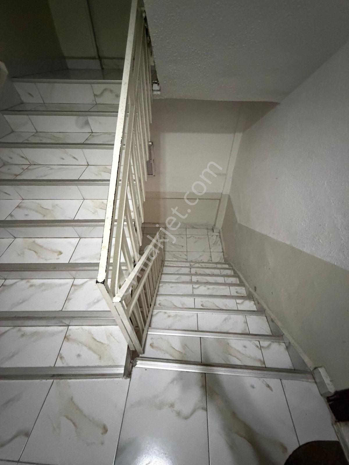 Yüzbaşılarda Hastane Karşısında Satılık Daire - Görsel 28