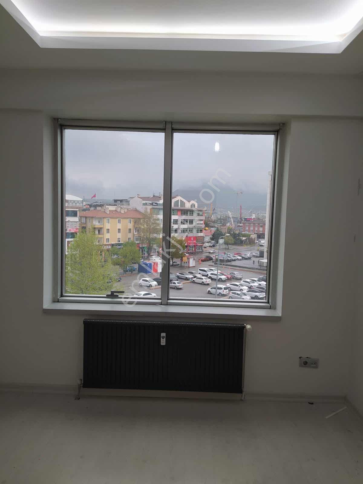 Megeden Tacettin Velide Kiralık Ofis - Görsel 24