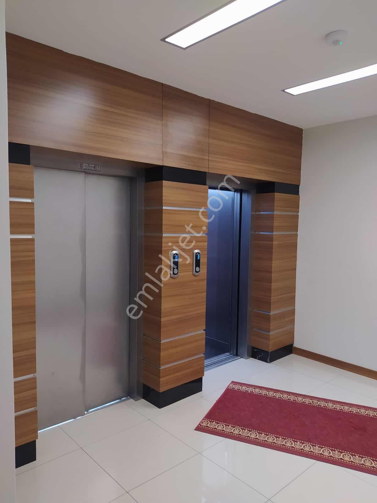 Megeden Tacettin Velide Kiralık Ofis - Görsel 13