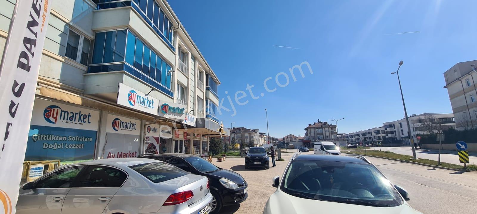 Ulucan'dan İnegöl Kozluca Yolu Girişinde Devren Kiralık Market - Görsel 9