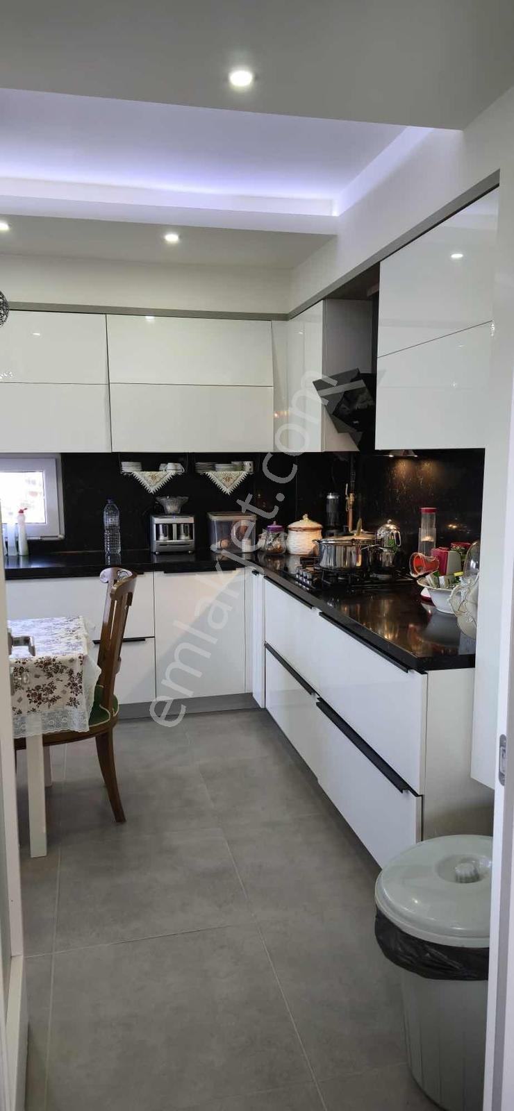 Konutix'ten Başiskele Orka Life'da Kiralık Eşyalı Daire - Görsel 4
