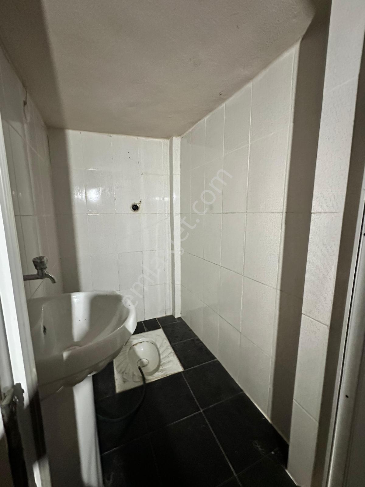 Aktif'ten Akdeniz Cad. Çok Yakın Sanayi Civarı Kiralık Dükkan - Görsel 7