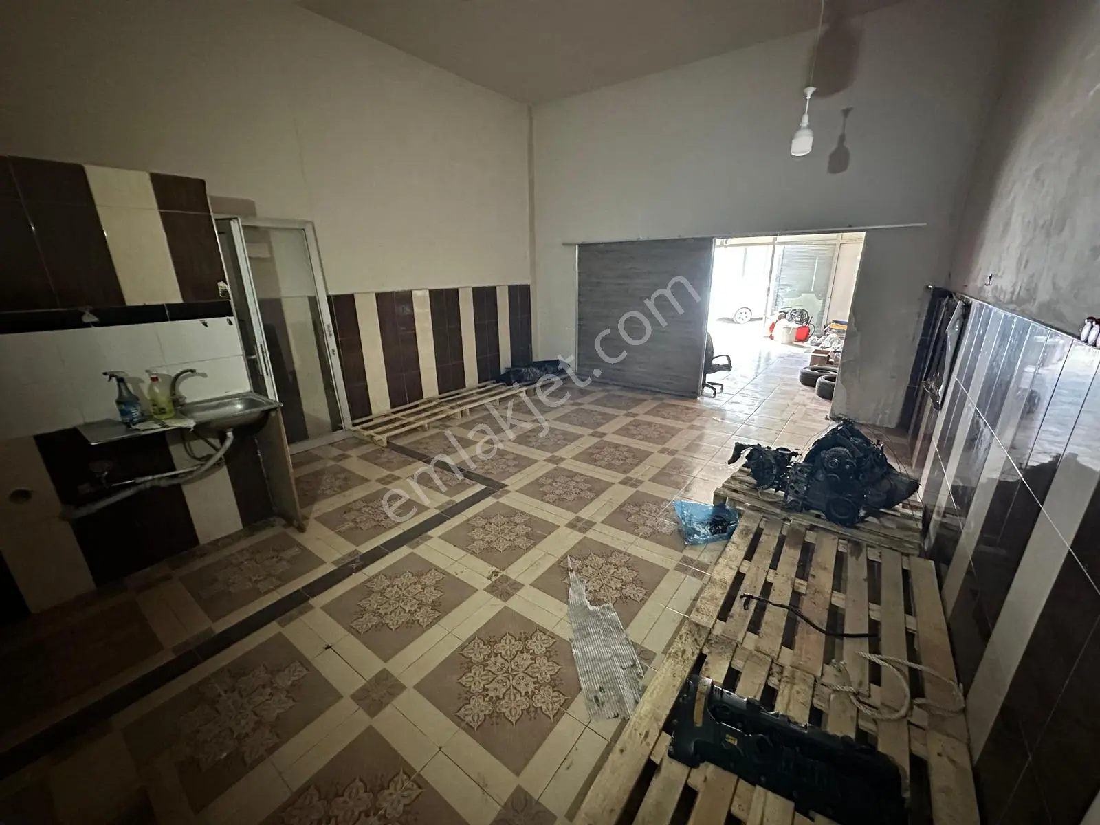 Aktif'ten Akdeniz Cad. Çok Yakın Sanayi Civarı Kiralık Dükkan - Görsel 3
