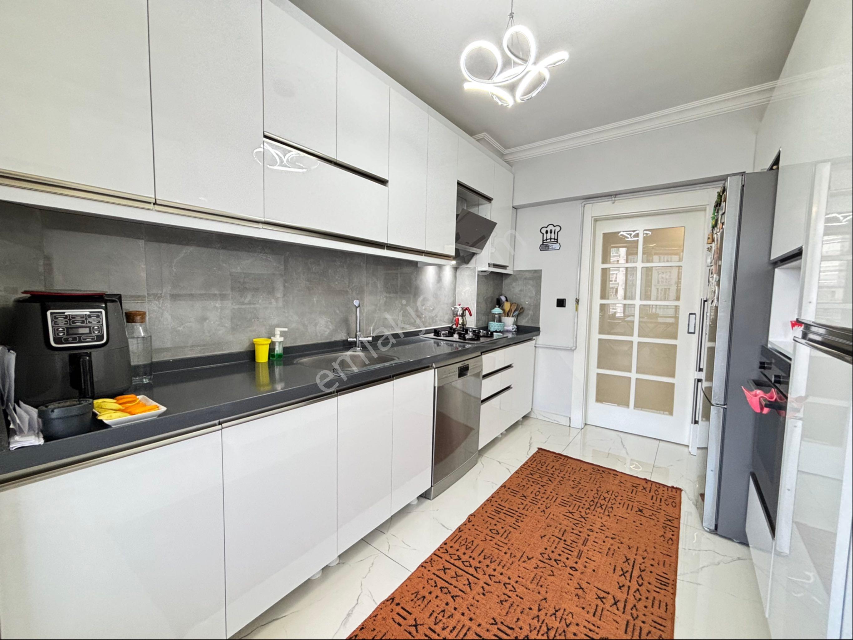 Ahi Mesutta Site İçerisinde Full Yapılı Asansörlü 3+1 Daire - Görsel 23