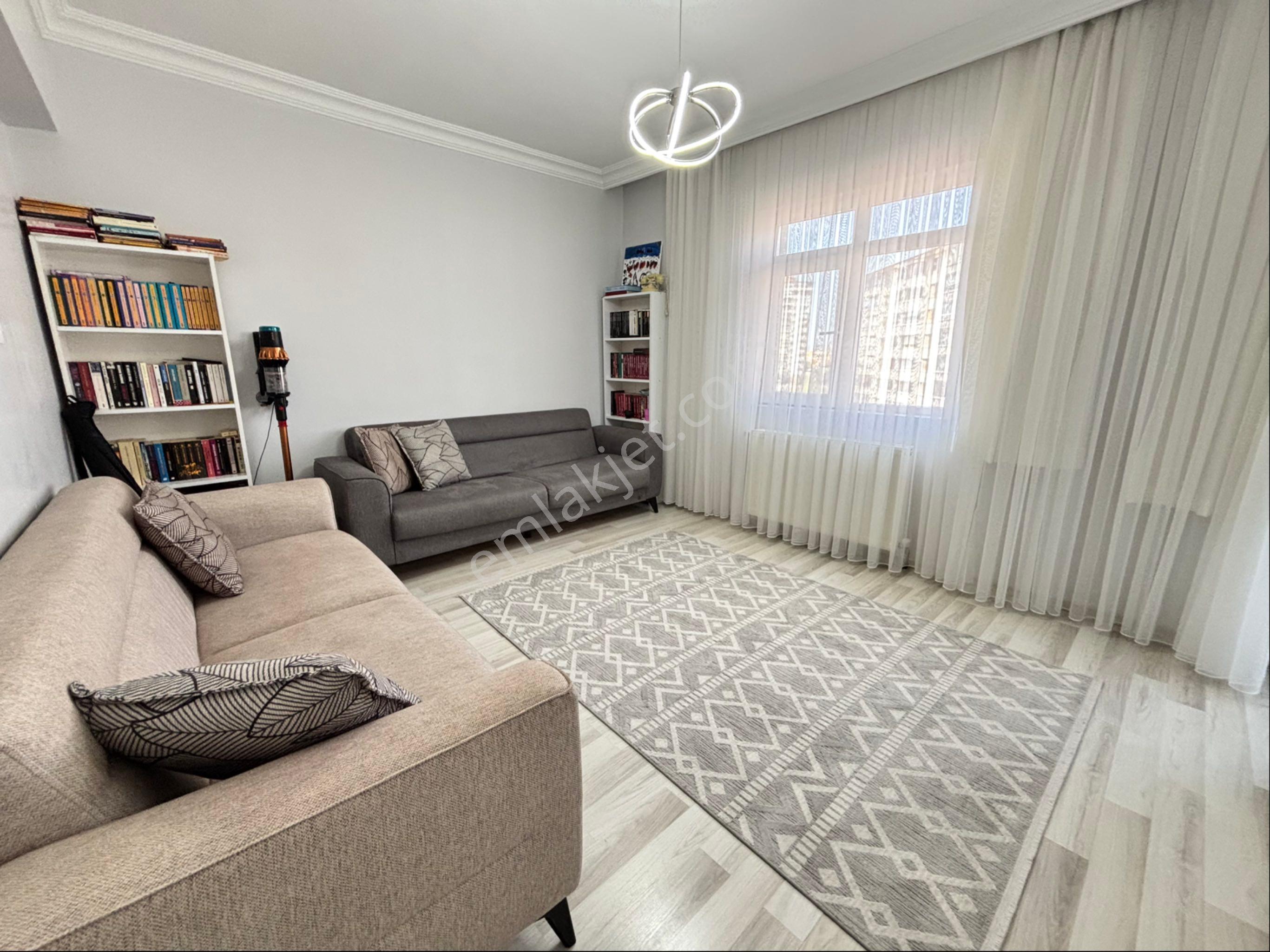Ahi Mesutta Site İçerisinde Full Yapılı Asansörlü 3+1 Daire - Görsel 12