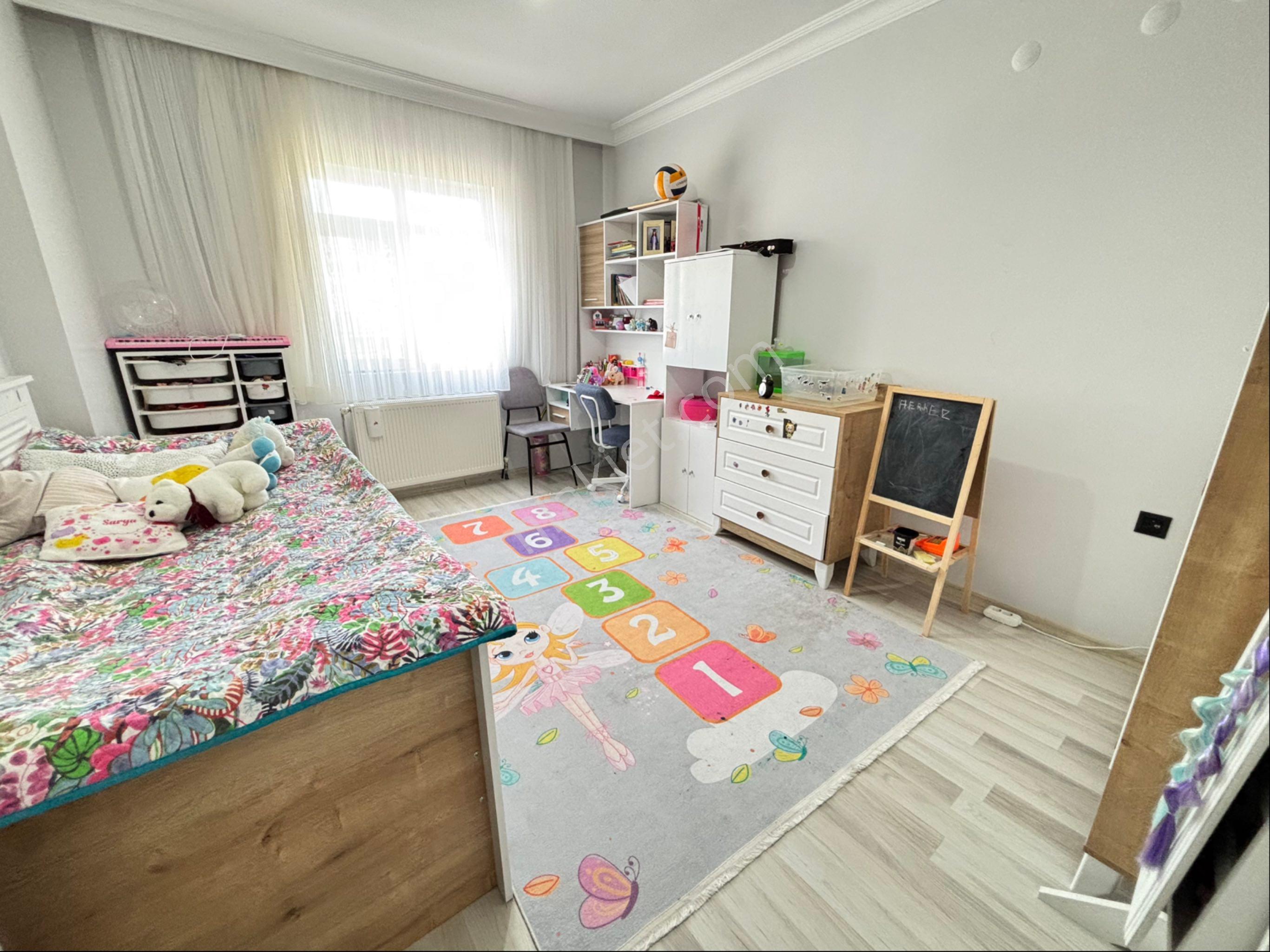 Ahi Mesutta Site İçerisinde Full Yapılı Asansörlü 3+1 Daire - Görsel 6