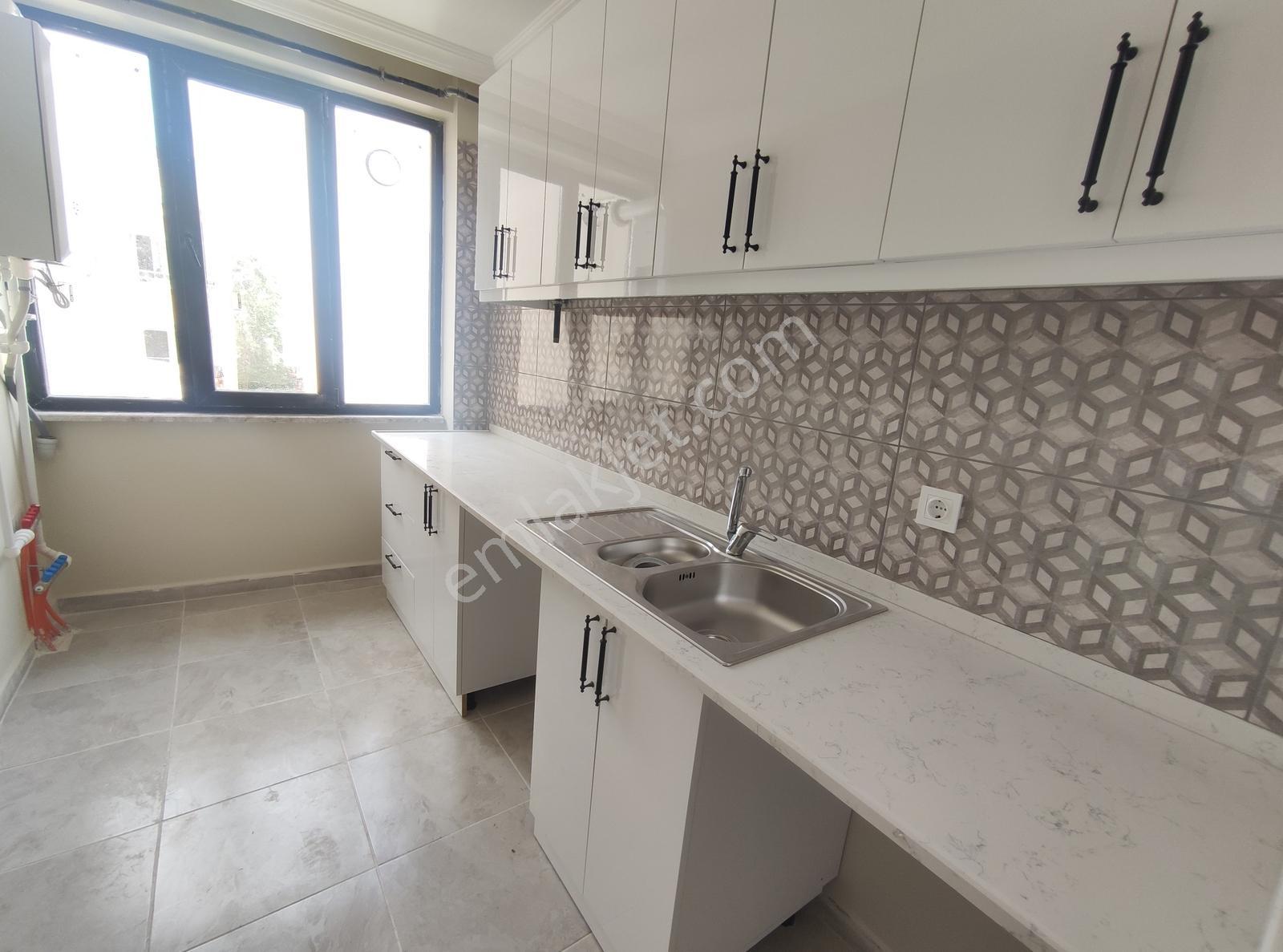 Devlet Hastanesi Civarı Ayrı Mutfaklı Ayçadan Kiralık 1+1 Daire - Görsel 4