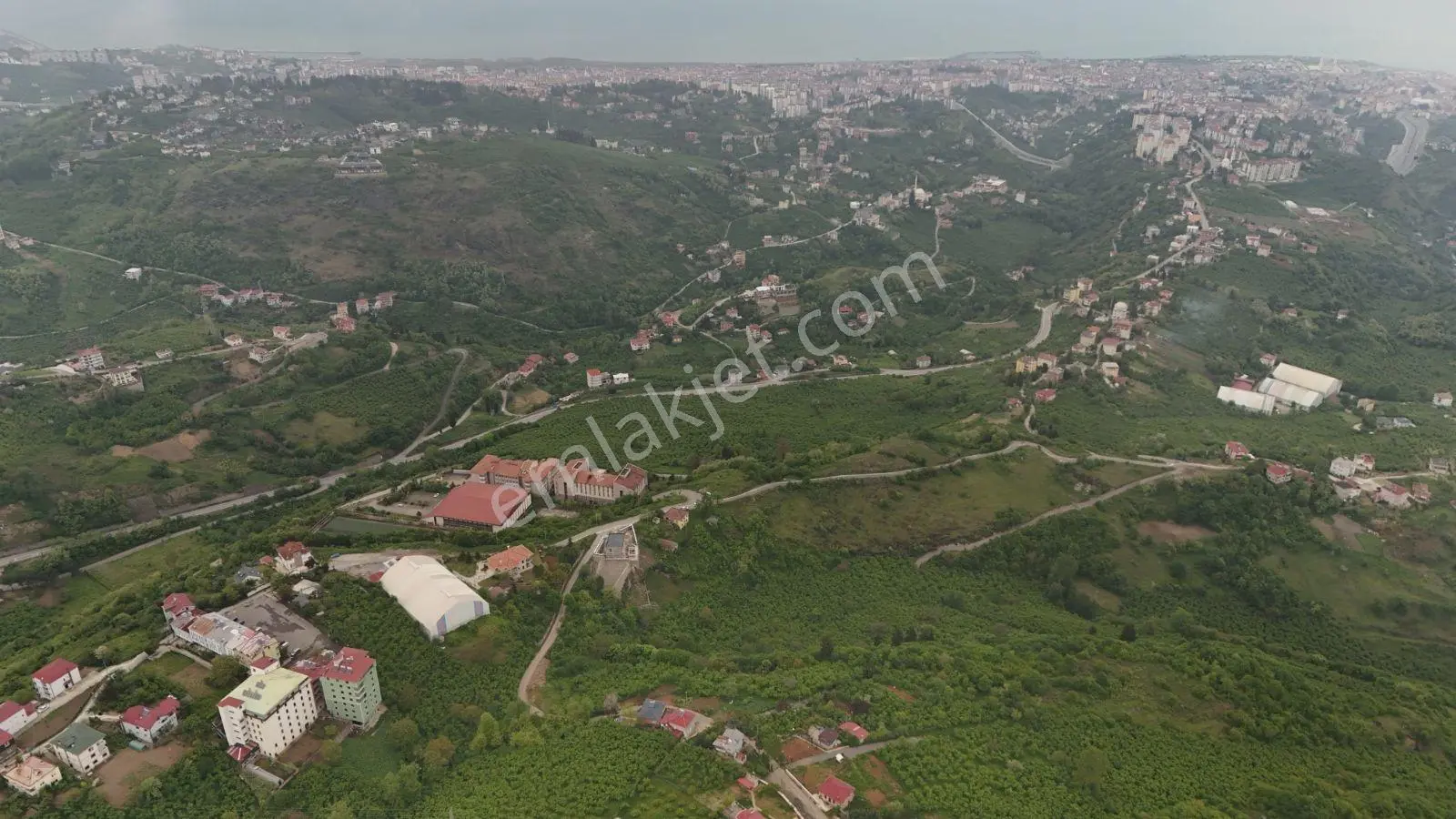 Ortahisar Beştaş'ta İmar Sınırında Satılık Yatırımlık Arazi