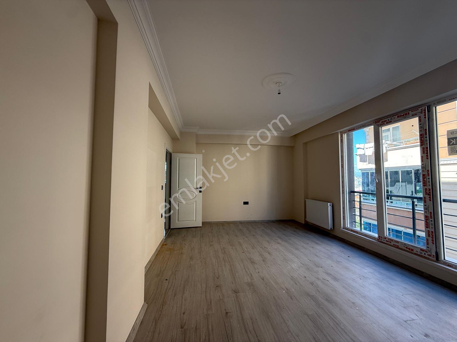 Sıfır İskanı Alınmış Bölgenin En Uygun Mutfak Salon Ayrı 2+1 - Görsel 9
