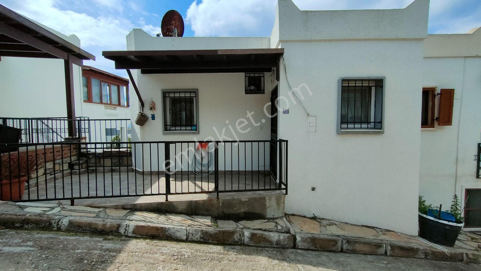 Bodrum Akyarlar Da Denize 500 M Mesafede Site İçinde Ekstra 1+1 Misafir Evi - Görsel 3