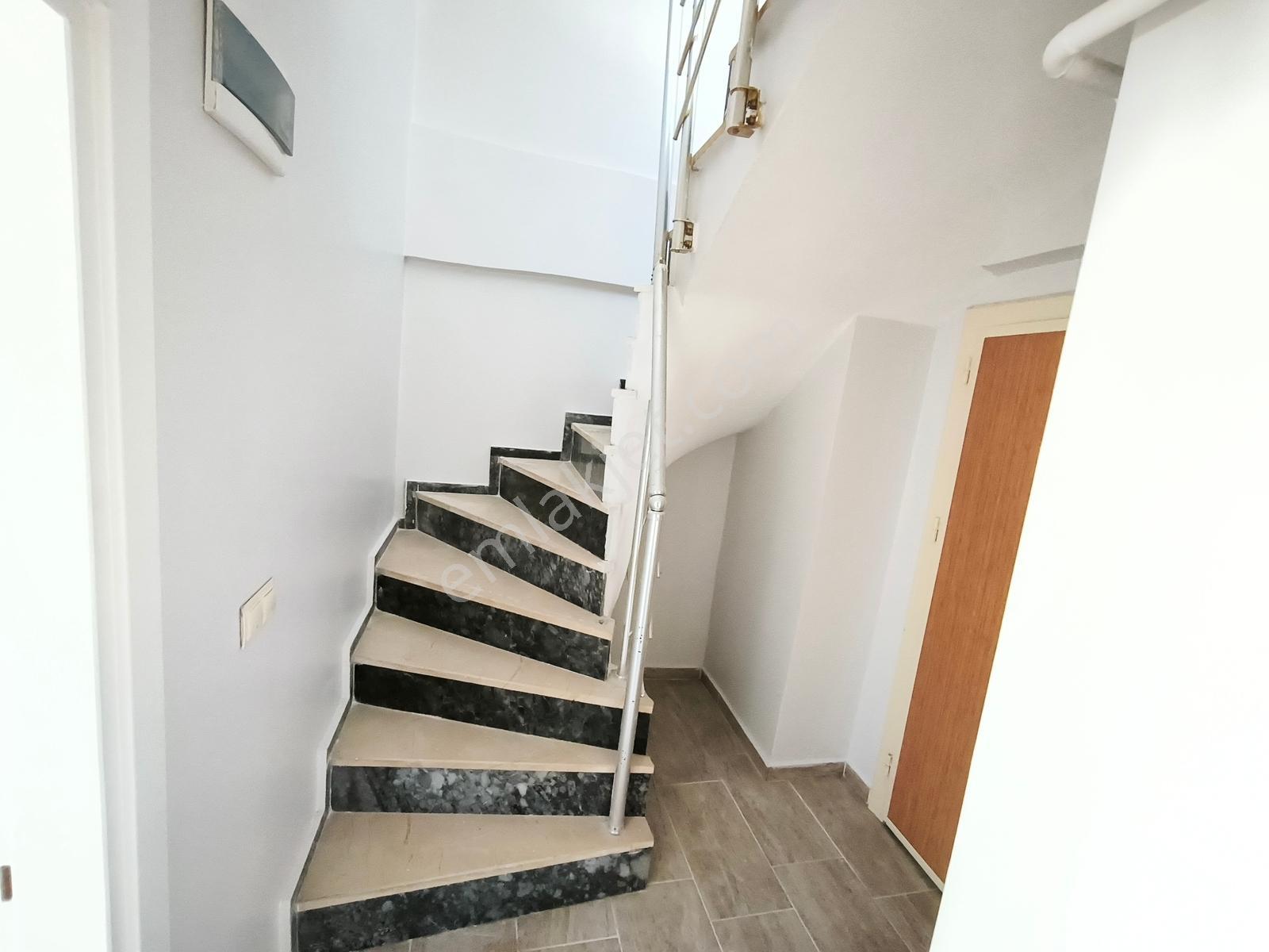 Fırsat Çok Uygun Asansörlü Teraslı 4+1 Satılık Dublex Daire - Görsel 12