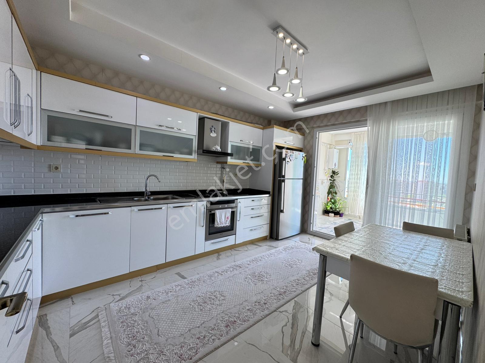 Stadyum - Yeni Şehir Hastahanesi Civarında 3+1 Full Bakımlı Ara Kat Kaçmaz Fırsat Daire! - Görsel 2
