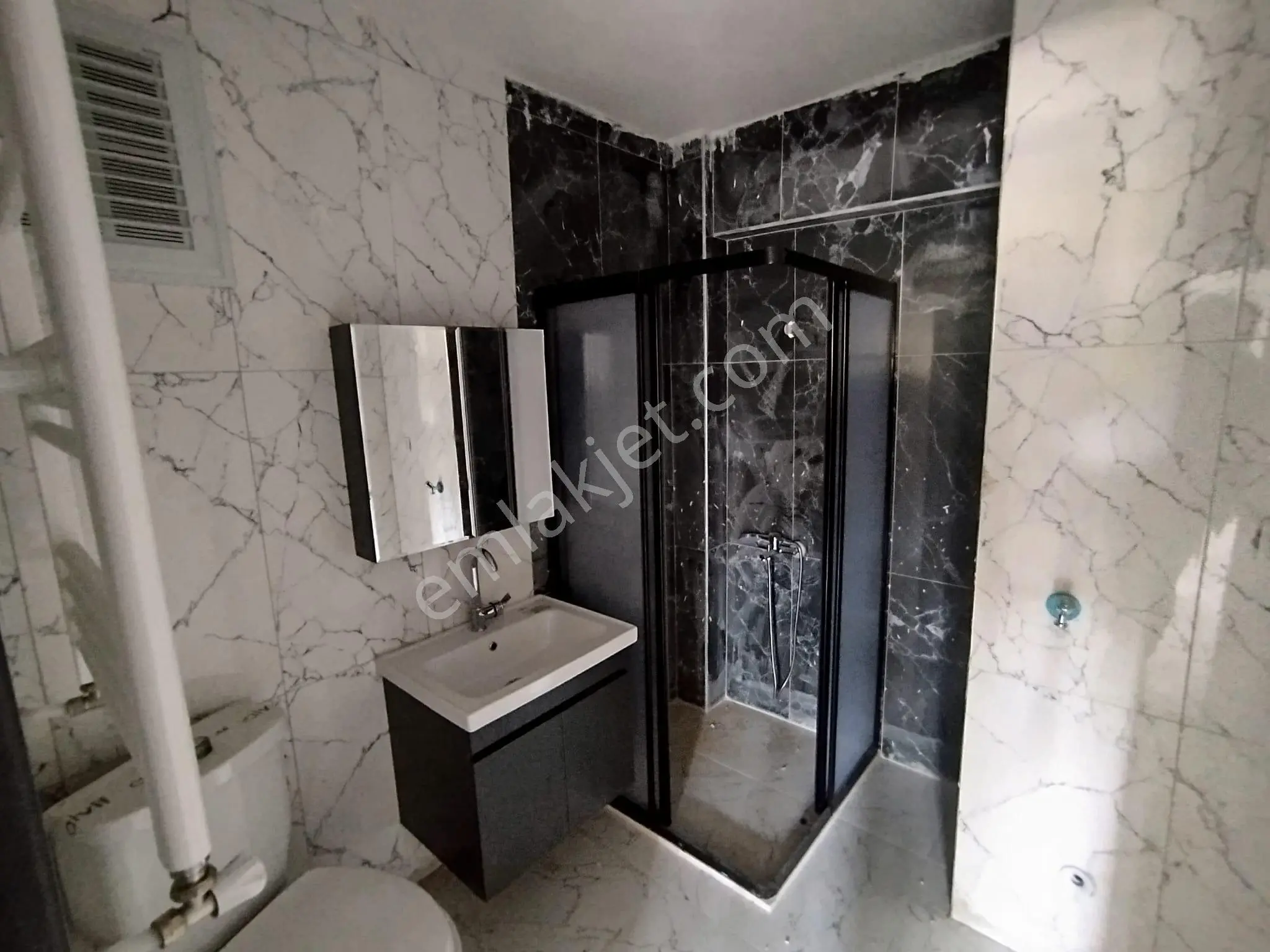 Tekirdağ Muratlı İstiklal Mahallesinde 1+1 Kiralık Daire - Görsel 11