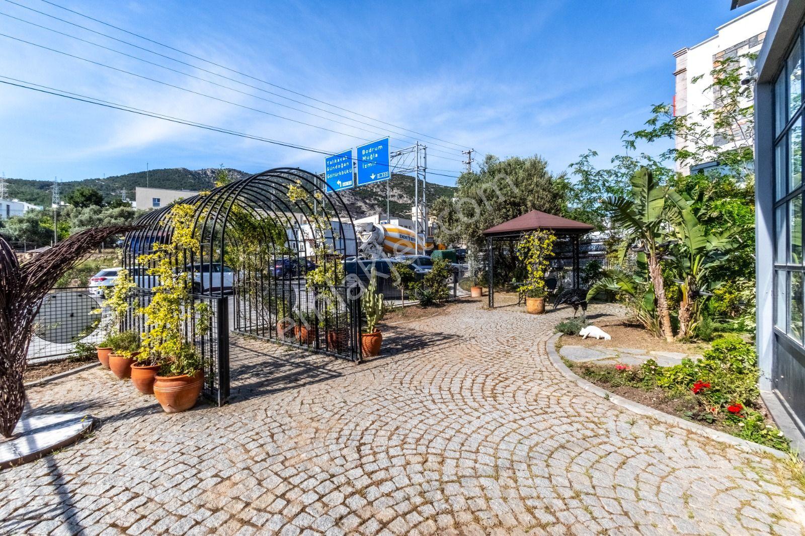 Bodrum Ortakent Kavşağı’nda Anayol Cepheli Kiralık İşyeri - Görsel 3