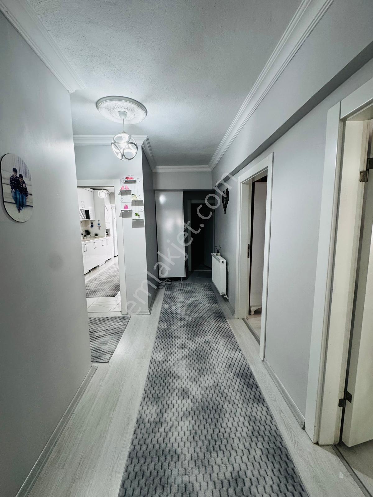 Plevne Mah.3+1 Bağımsız Full Yapılı Ara Katta Trene Yakın Daire - Görsel 17