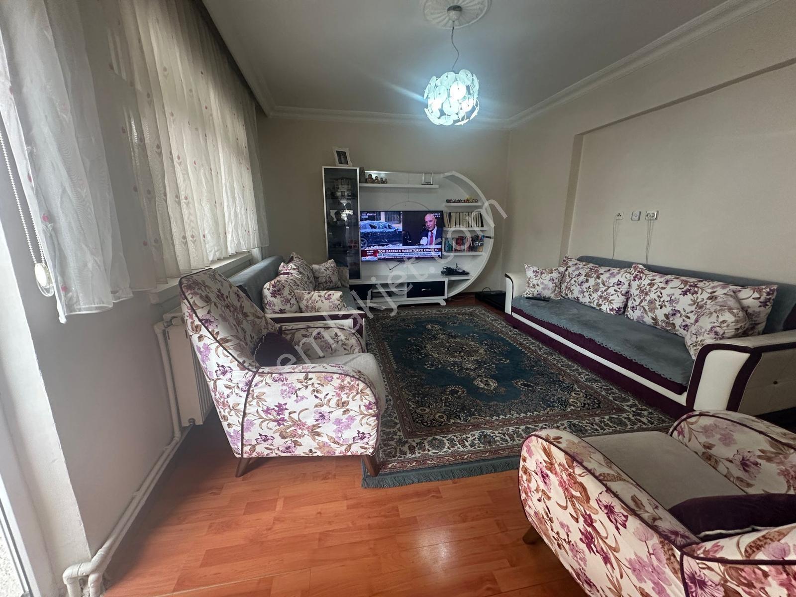 Malazgirt Mah.2+1 Yapılı Yüksek Giriş Altta Daire Mevcut - Görsel 11
