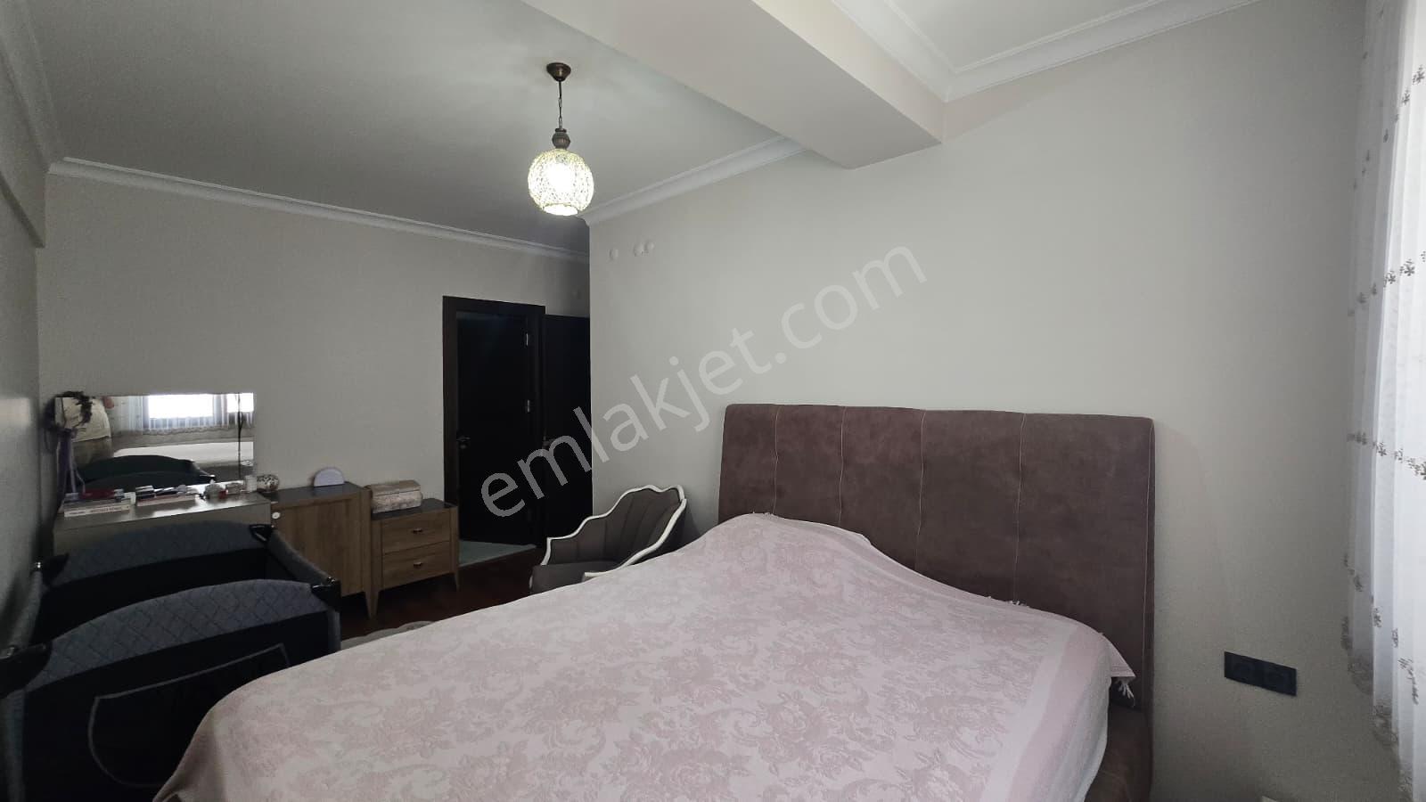 Karabağlar Günaltay Mahallesinde Ercity Sitesinde 3+1 Ebeveyn Banyolu Arakat Satılık Daire - Görsel 26