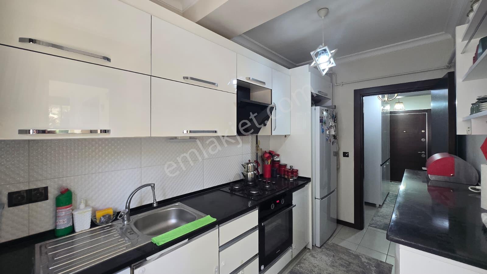 Karabağlar Günaltay Mahallesinde Ercity Sitesinde 3+1 Ebeveyn Banyolu Arakat Satılık Daire - Görsel 13