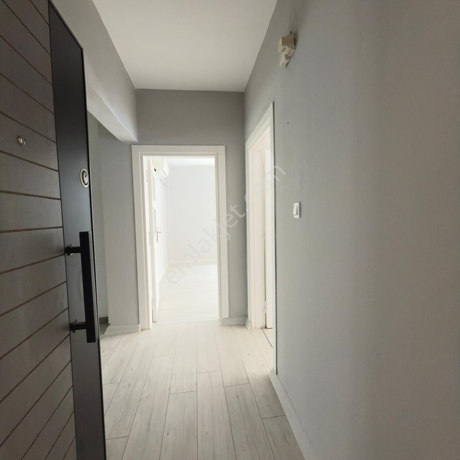 Adana Seyhan Tellidere Mahallesi Satılık Müstakil Bina 2+1 K.mutfak 110 M2 G.enerjili Demir Şebekeli - Görsel 5