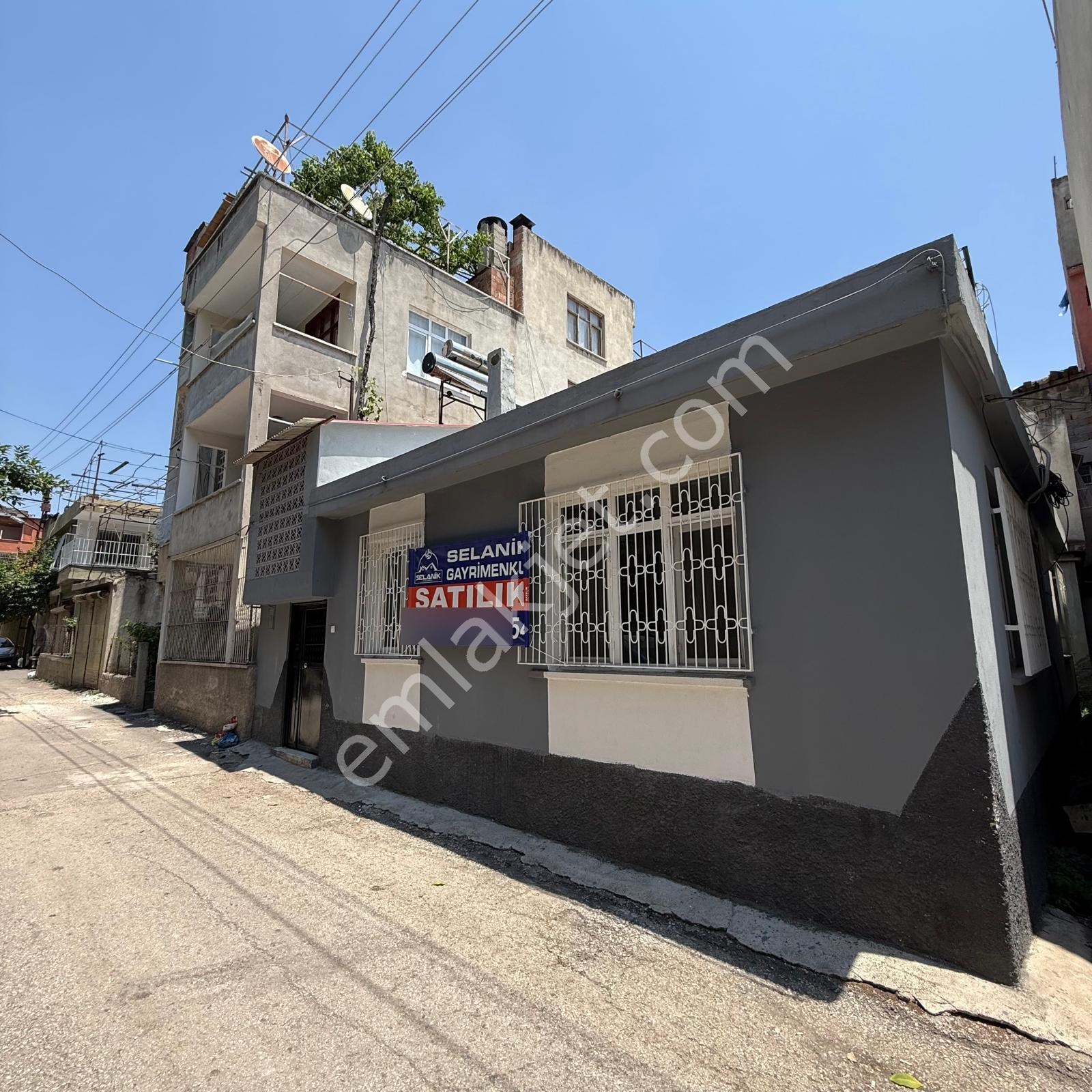 Adana Seyhan Tellidere Mahallesi Satılık Müstakil Bina 2+1 K.mutfak 110 M2 G.enerjili Demir Şebekeli - Görsel 2