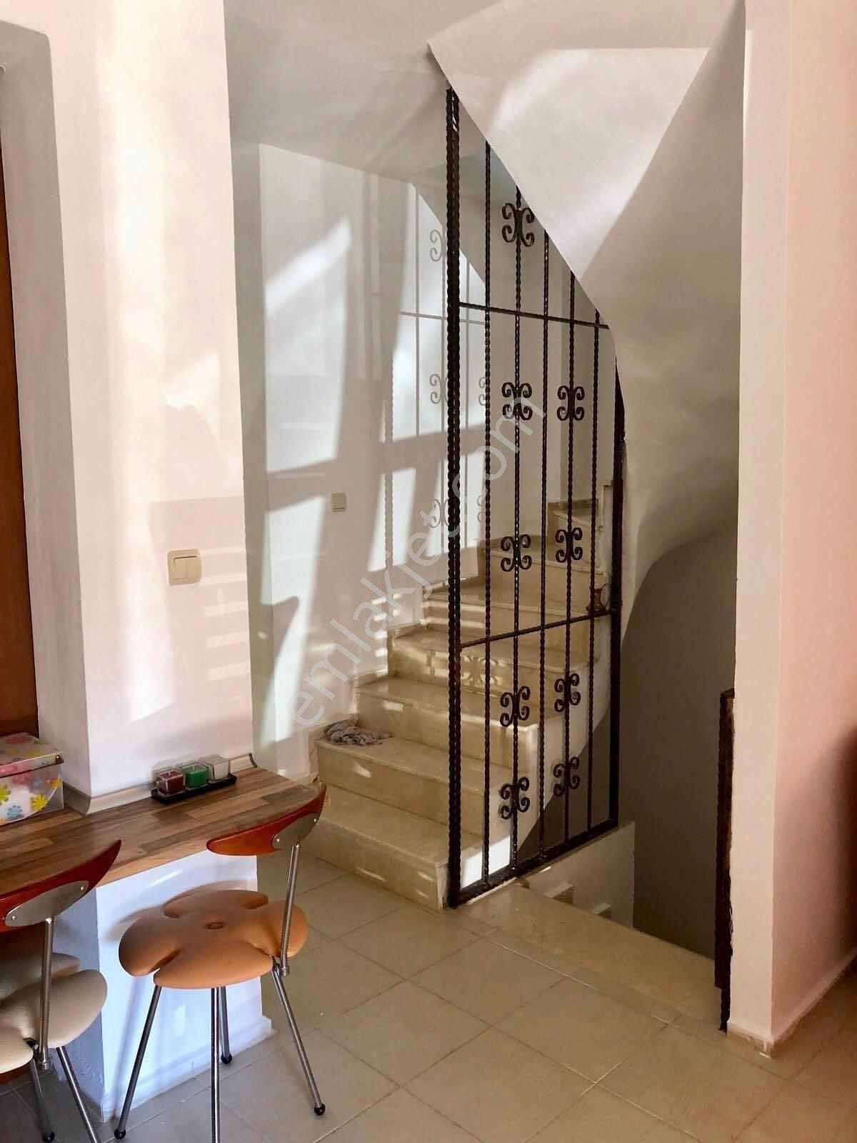 Pamucak'ta Kiralık Havuzlu Villa - Görsel 9