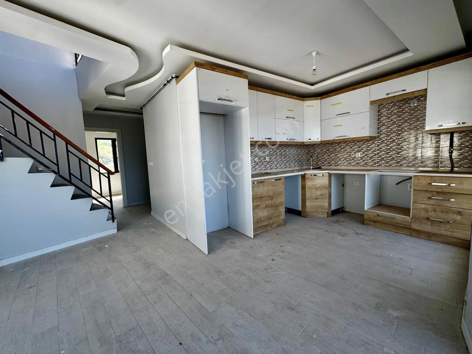 Kurşunlu'da Deniz Manzaralı Satılık Dubleks Daire - Görsel 4