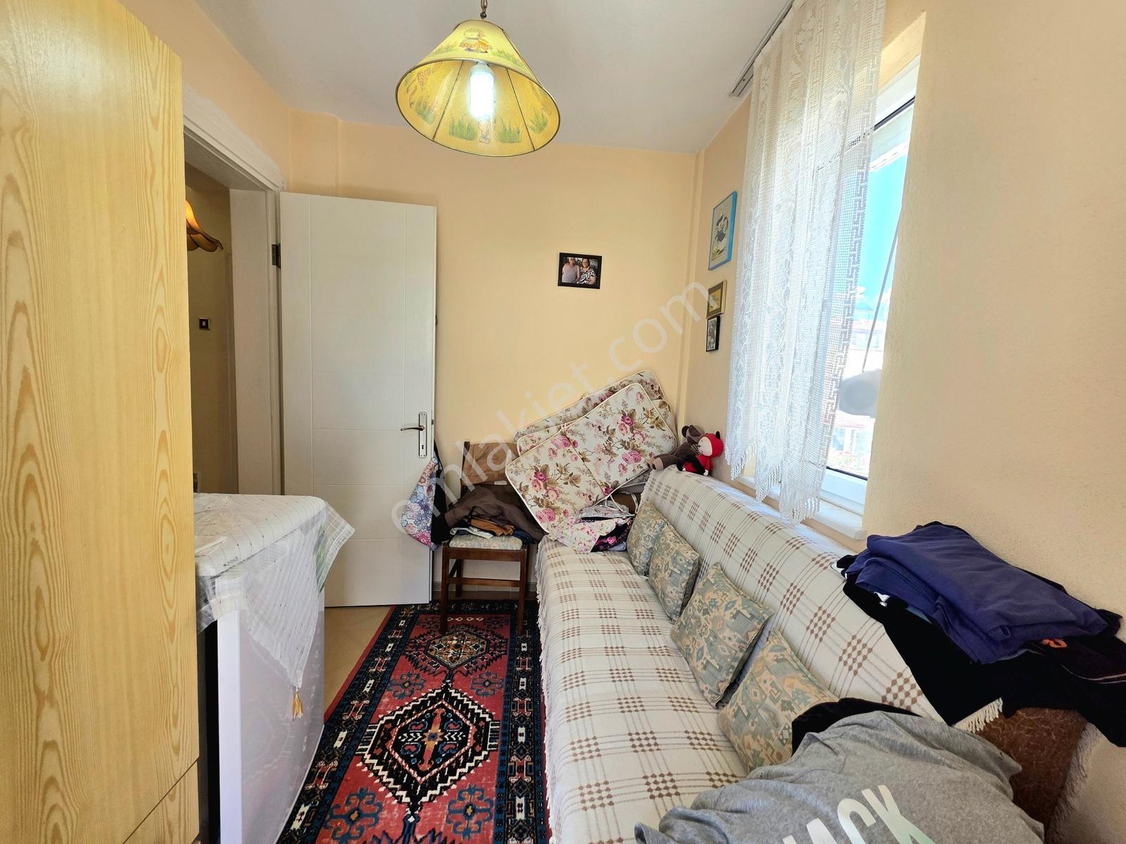 Vahdet'ten Akçay'da Müstakil Bahçeli 4+1 Tripleks Satılık Villa - Görsel 15