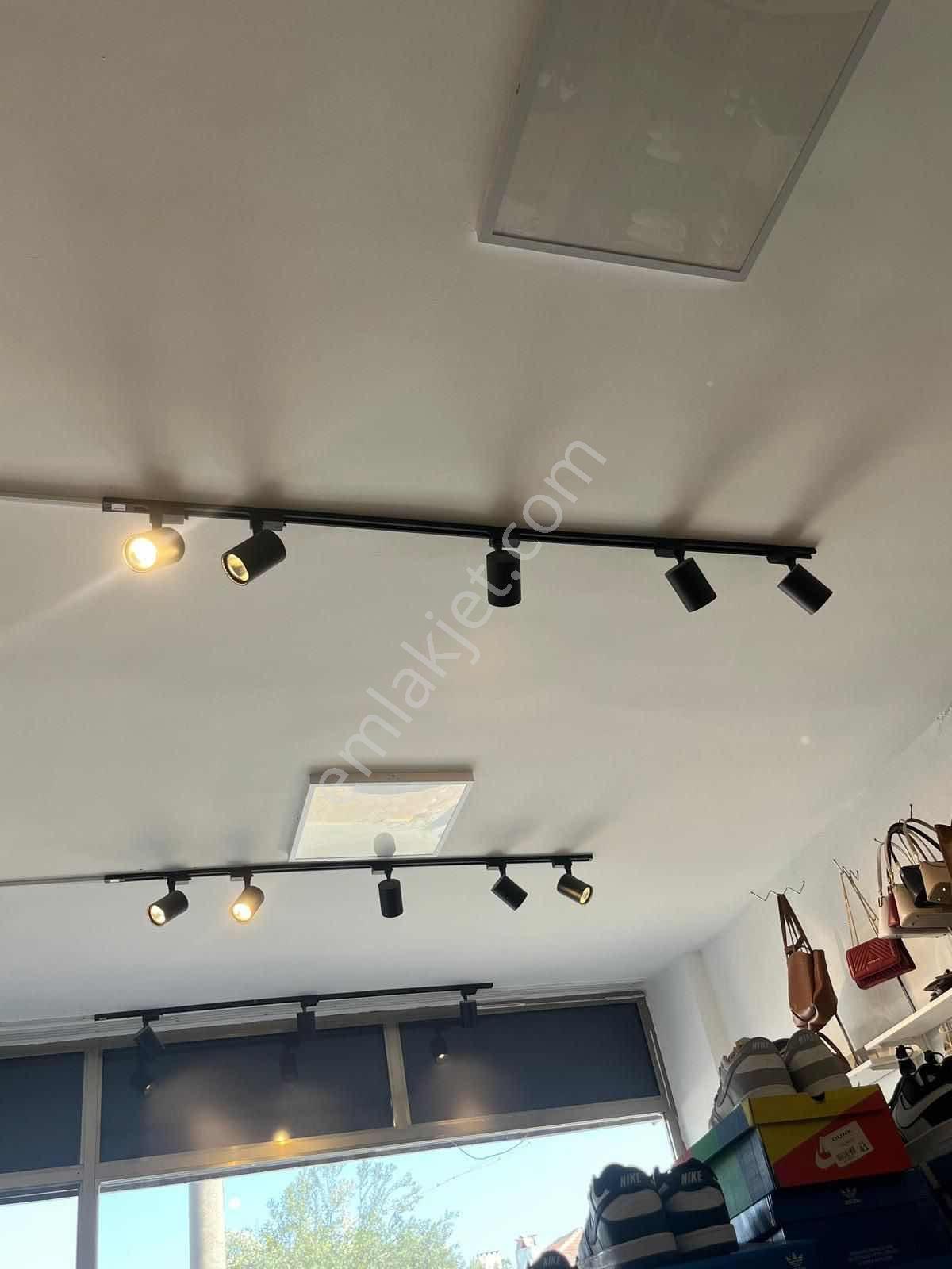 Menteşe Bayırda Devren Kiralık Ayakkabıcı - Görsel 3