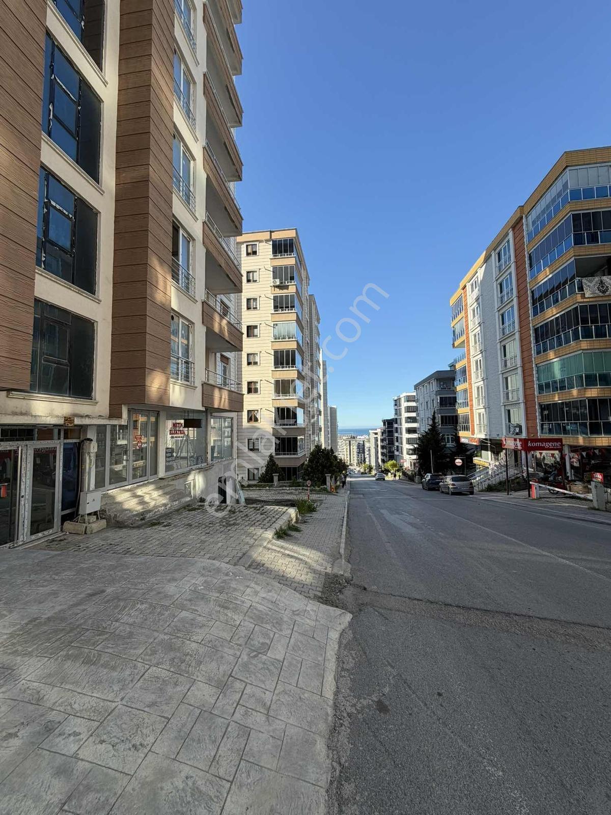 Atakent Kamalı Toki Üzerinde Kiralık İş Yeri - Görsel 4