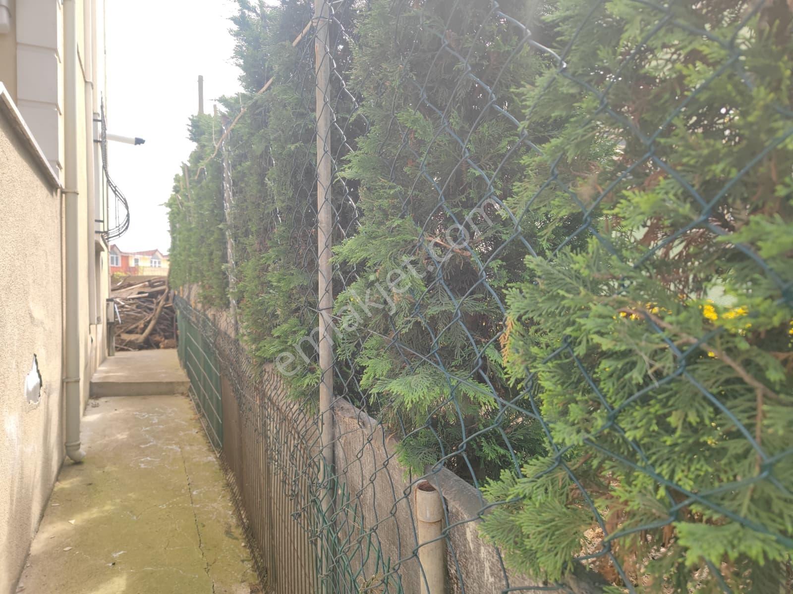 Arnavutköy Karaburun'da Deniz Manzaralı Satılık Villa - Görsel 17