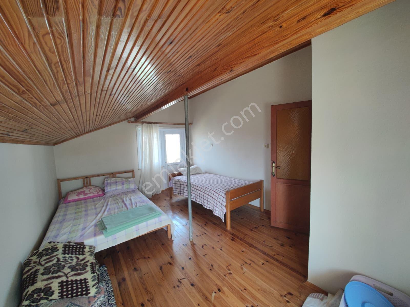 Arnavutköy Karaburun'da Deniz Manzaralı Satılık Villa - Görsel 20