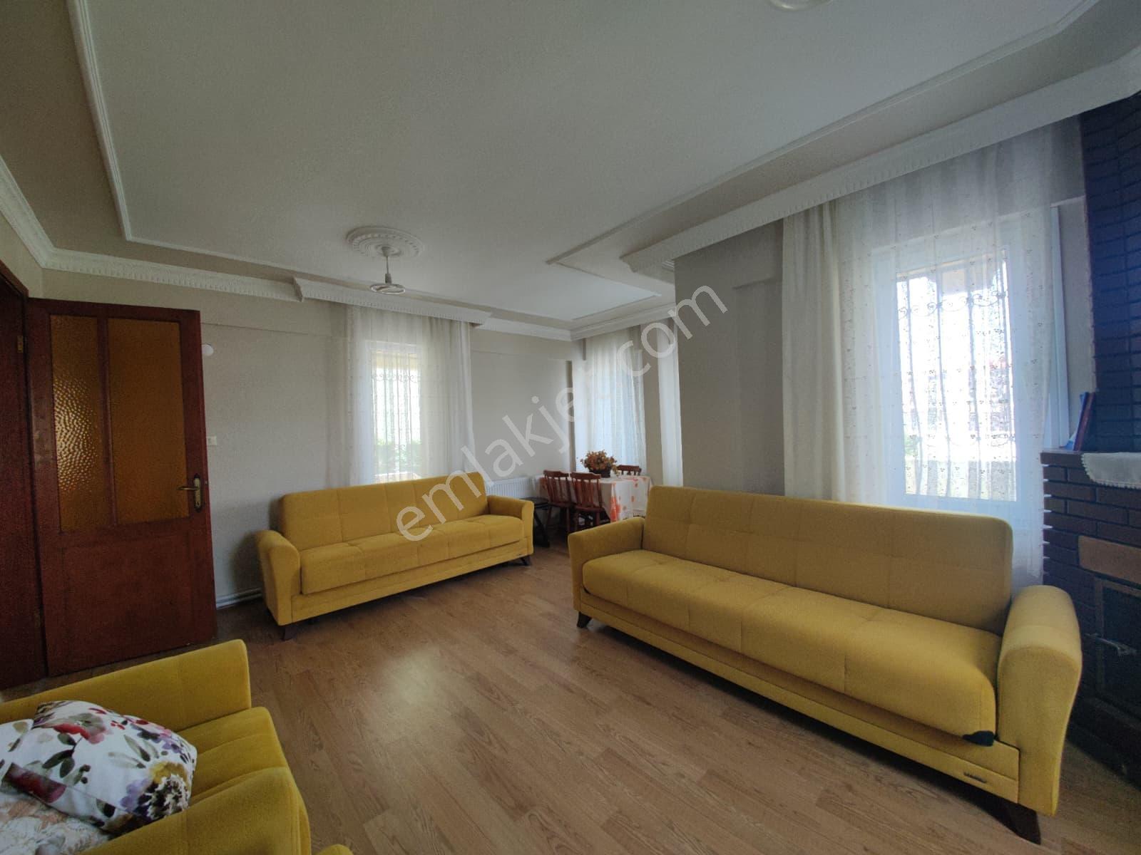 Arnavutköy Karaburun'da Deniz Manzaralı Satılık Villa - Görsel 15