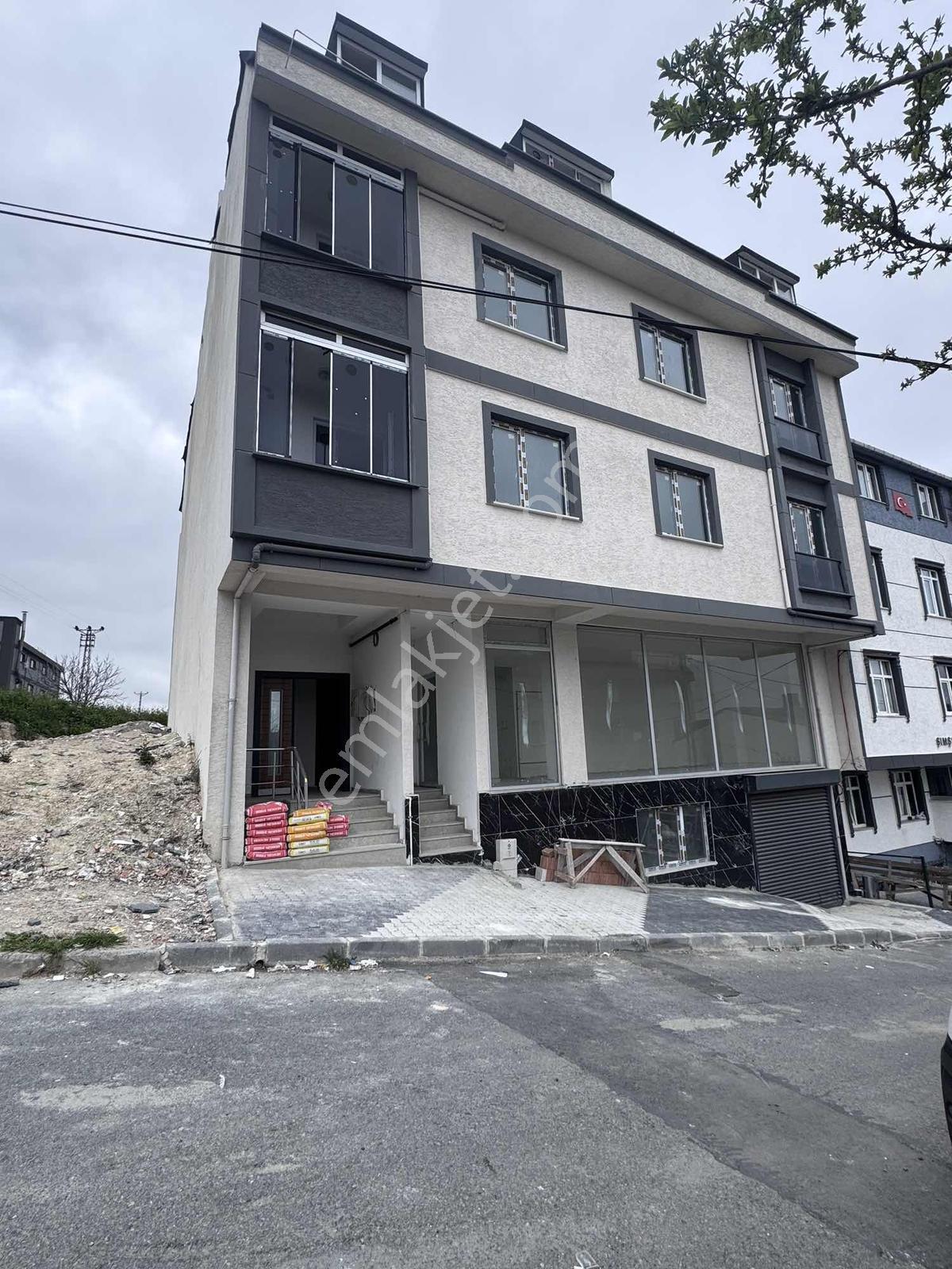 Arnavutköy Taşoluk'ta Satılık Bina 3+1 Daireli - Görsel 3