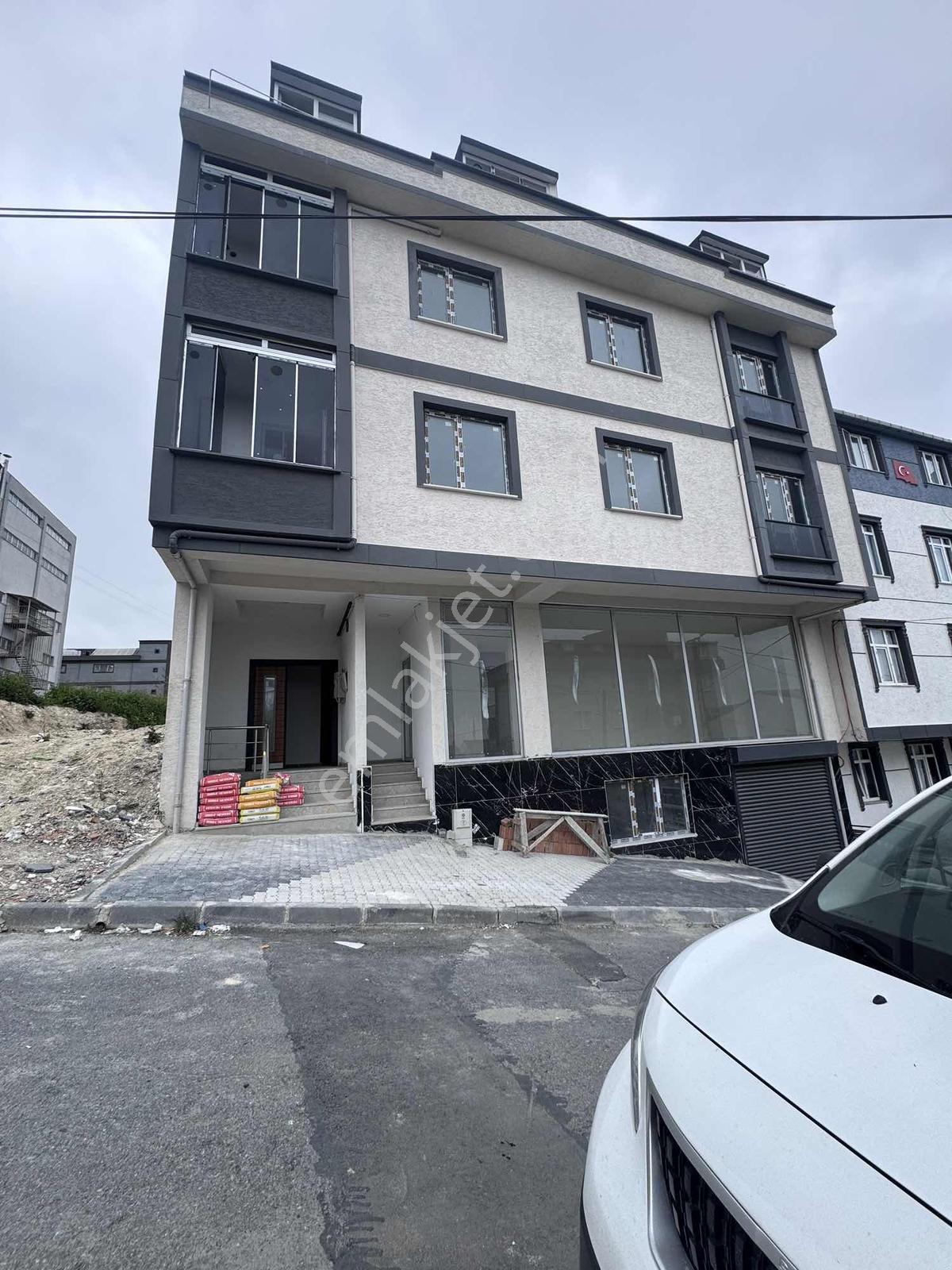 Arnavutköy Taşoluk'ta Satılık Bina 3+1 Daireli - Görsel 4