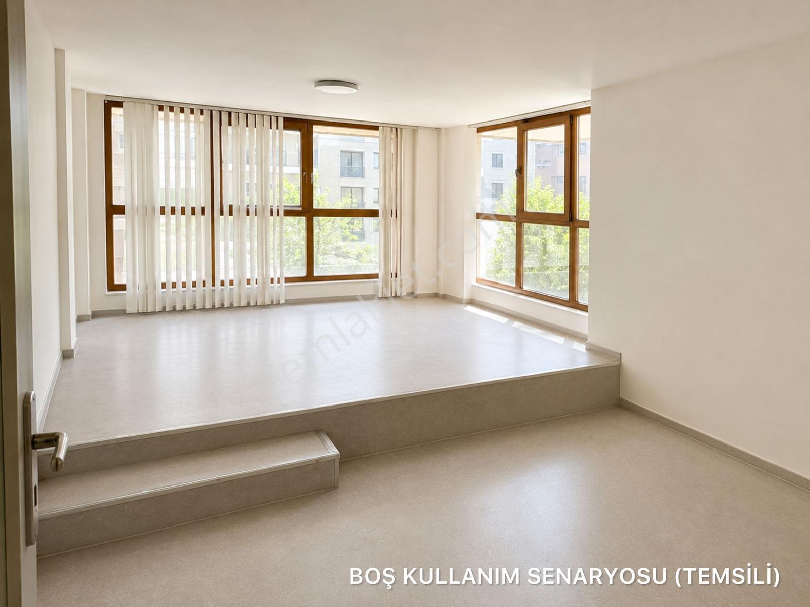 Şerifali Hendem Caddesinde Vitrinli 240 M² Satılık Dükkan - Görsel 7