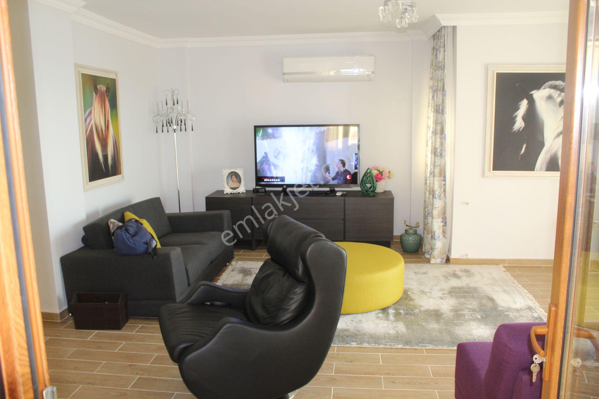 Ayvada Emlak Dan Keremköyde Denize Sıfır Lüks 4+1 Tripleks Villa - Görsel 7