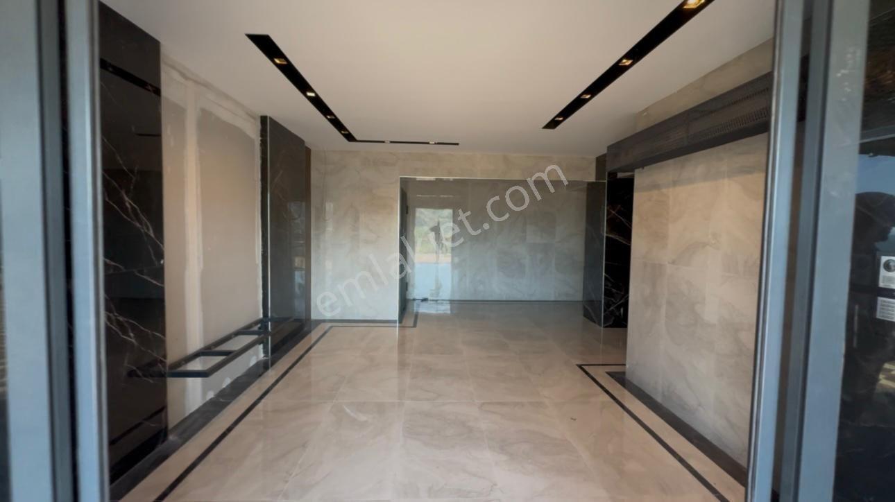 Panaromik Deniz Manzaralı 170 M3 4+1 Satılık Daire - Görsel 34