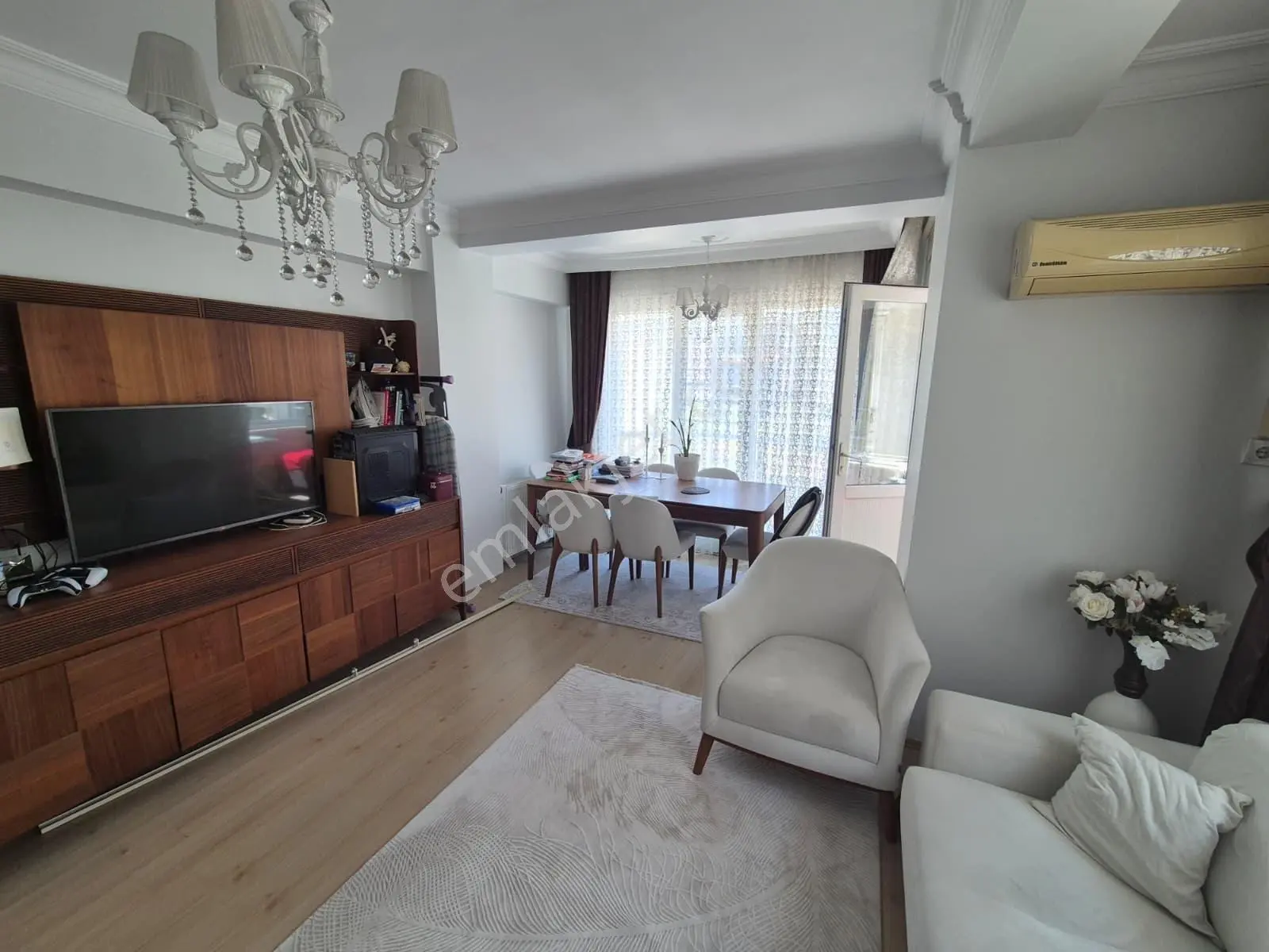 Re/max Hedef' Ten Cihangir' De Metrobüse Yakın 3+1 Dubleks Daire - Görsel 13