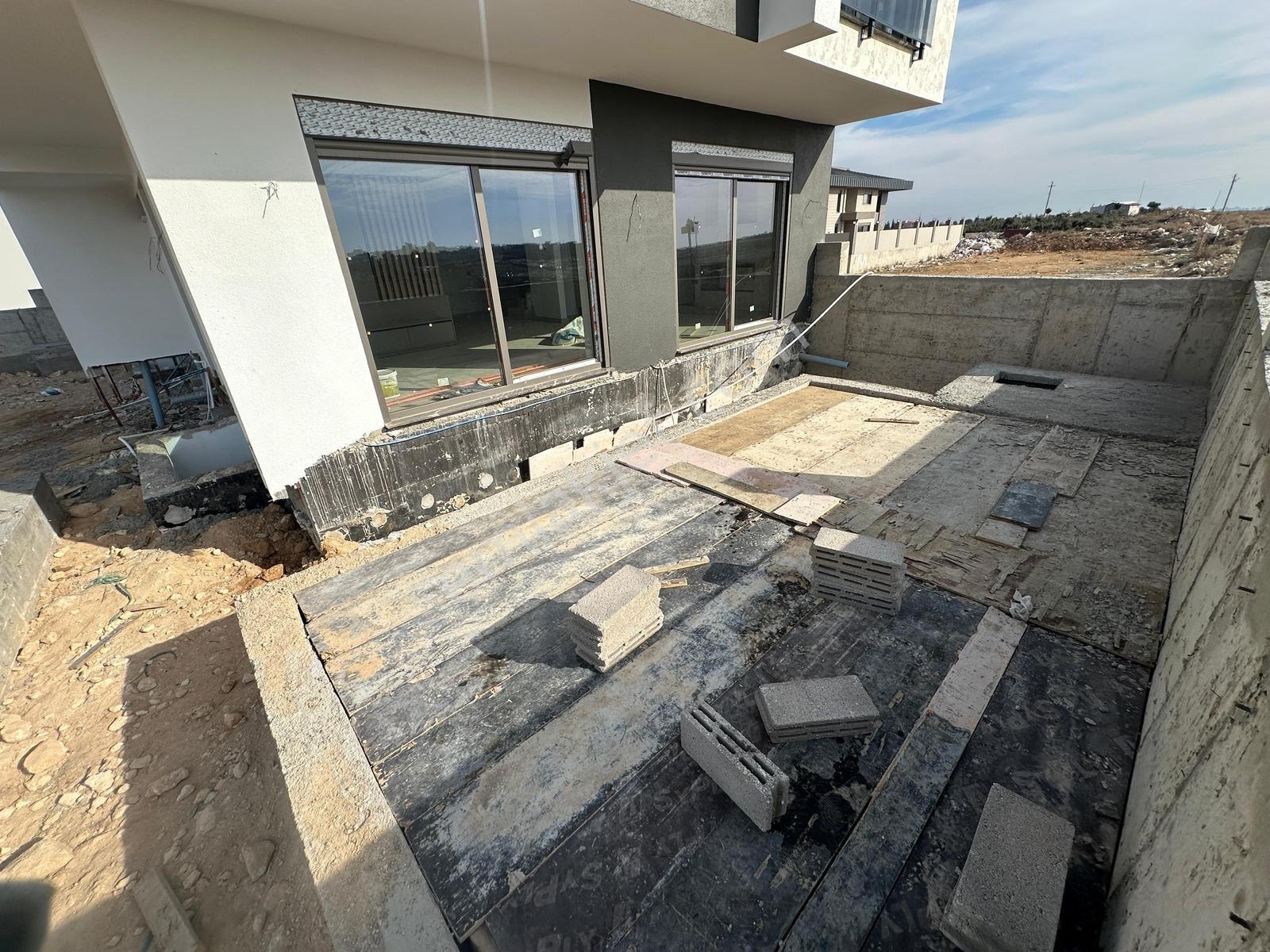 Kemerağzında Vatandaşlığa Uygun,faturalı, Özel Havuzlu 4+1 Villa - Görsel 2