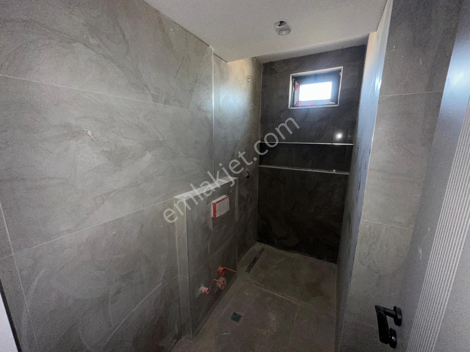 Kemerağzında Vatandaşlığa Uygun,faturalı, Özel Havuzlu 4+1 Villa - Görsel 14