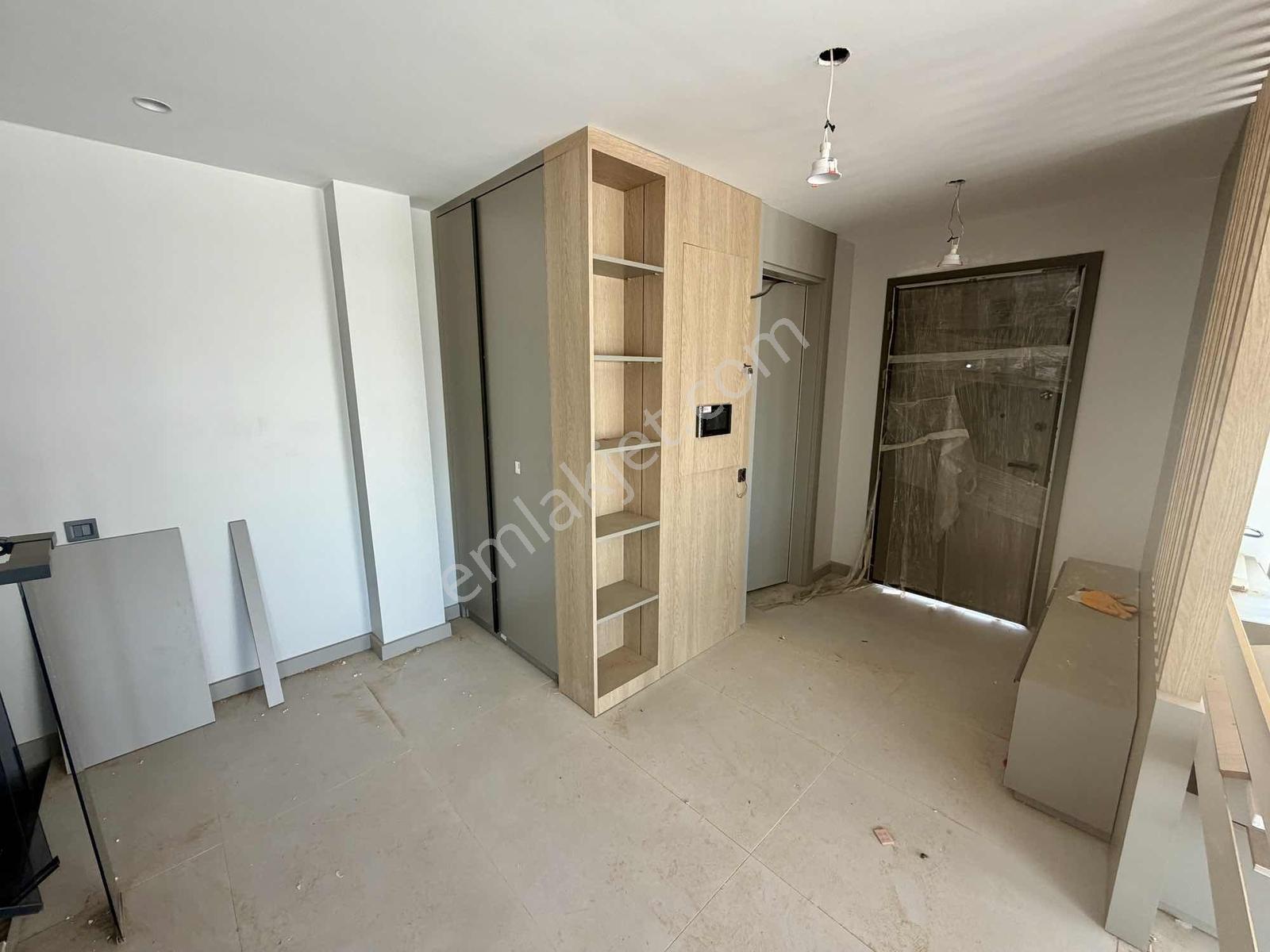 Kemerağzında Vatandaşlığa Uygun,faturalı, Özel Havuzlu 4+1 Villa - Görsel 8